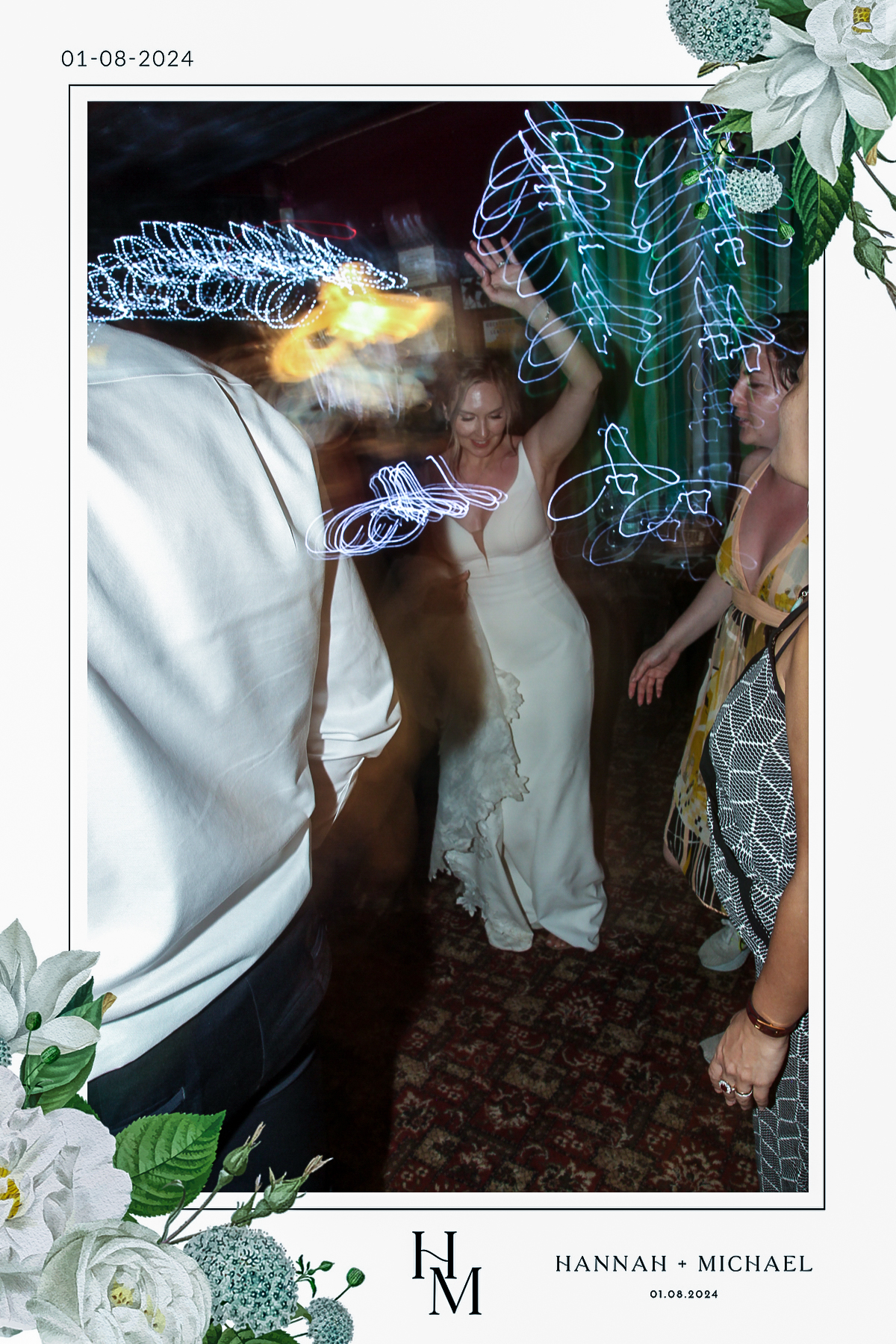 Hannah & Michael Wedding - Roaming Photosd | View more photos from the event at gallery.freshbooths.com/u/FreshBooths/Hannah-Michael-Wedding-Roaming-Photosd