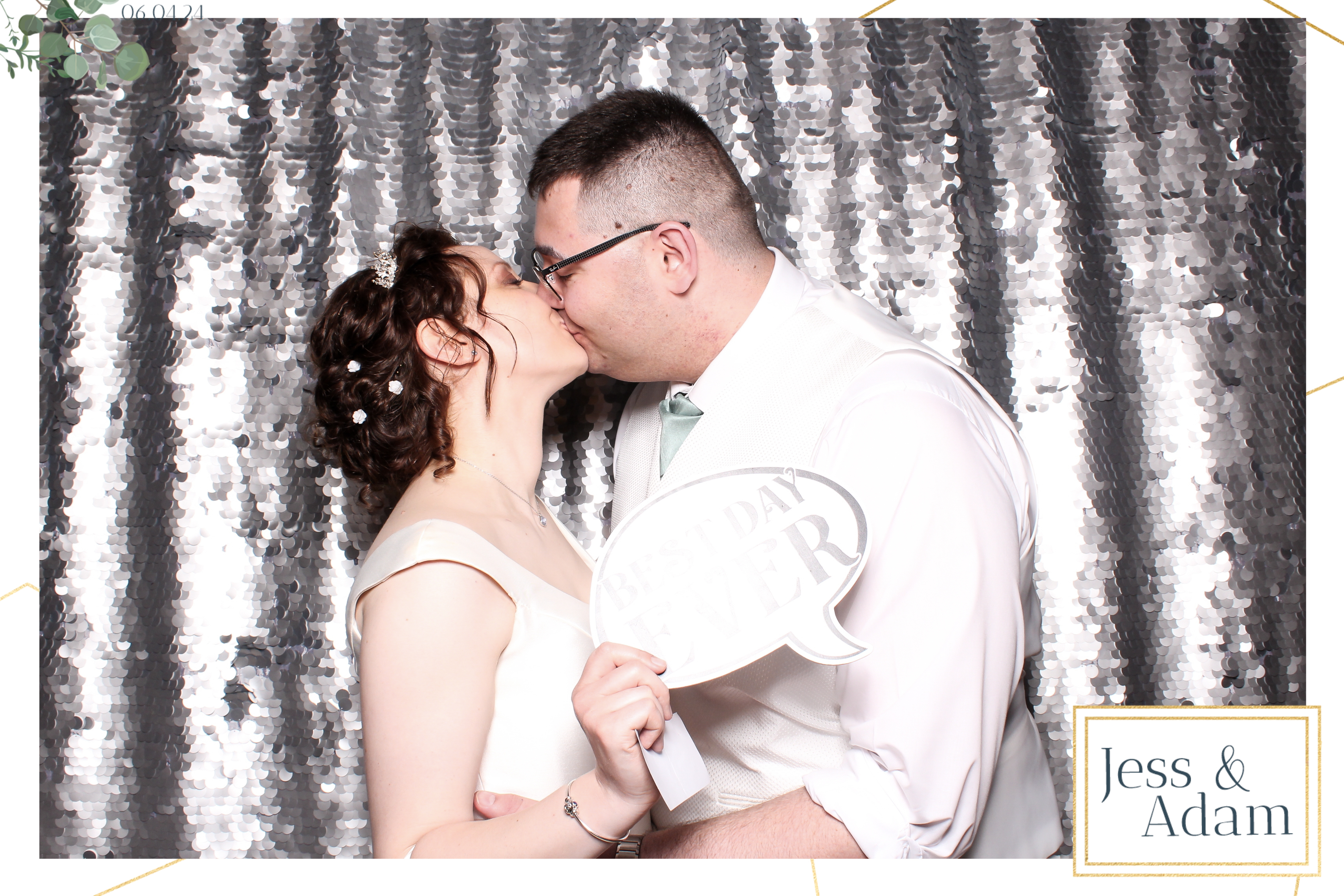 Jess and Adam - Classic Open Booth | View more photos from the event at gallery.freshbooths.com/u/FreshBooths/Jess-and-Adam-Classic-Open-Booth