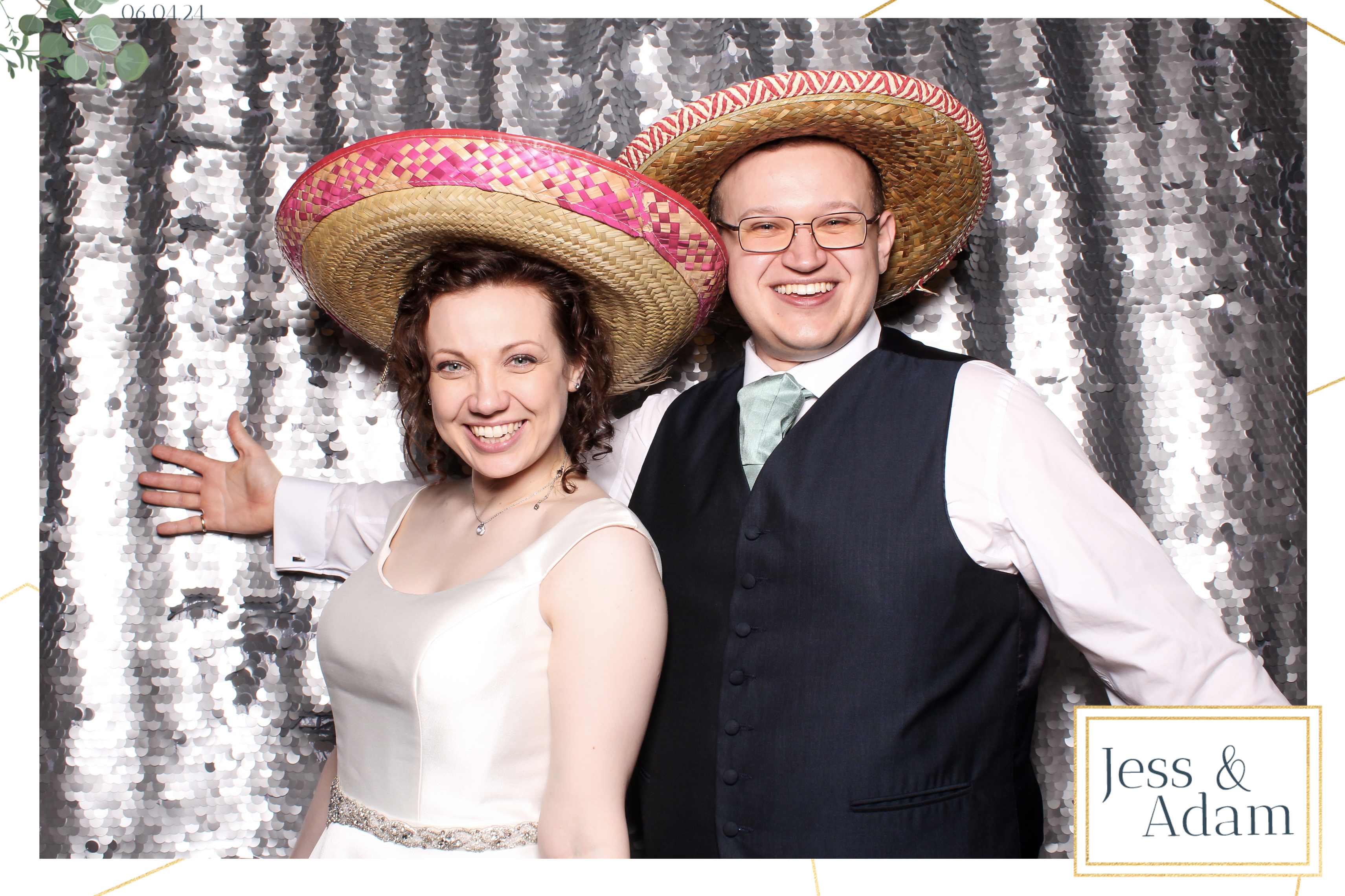 Jess and Adam - Classic Open Booth | View more photos from the event at gallery.freshbooths.com/u/FreshBooths/Jess-and-Adam-Classic-Open-Booth