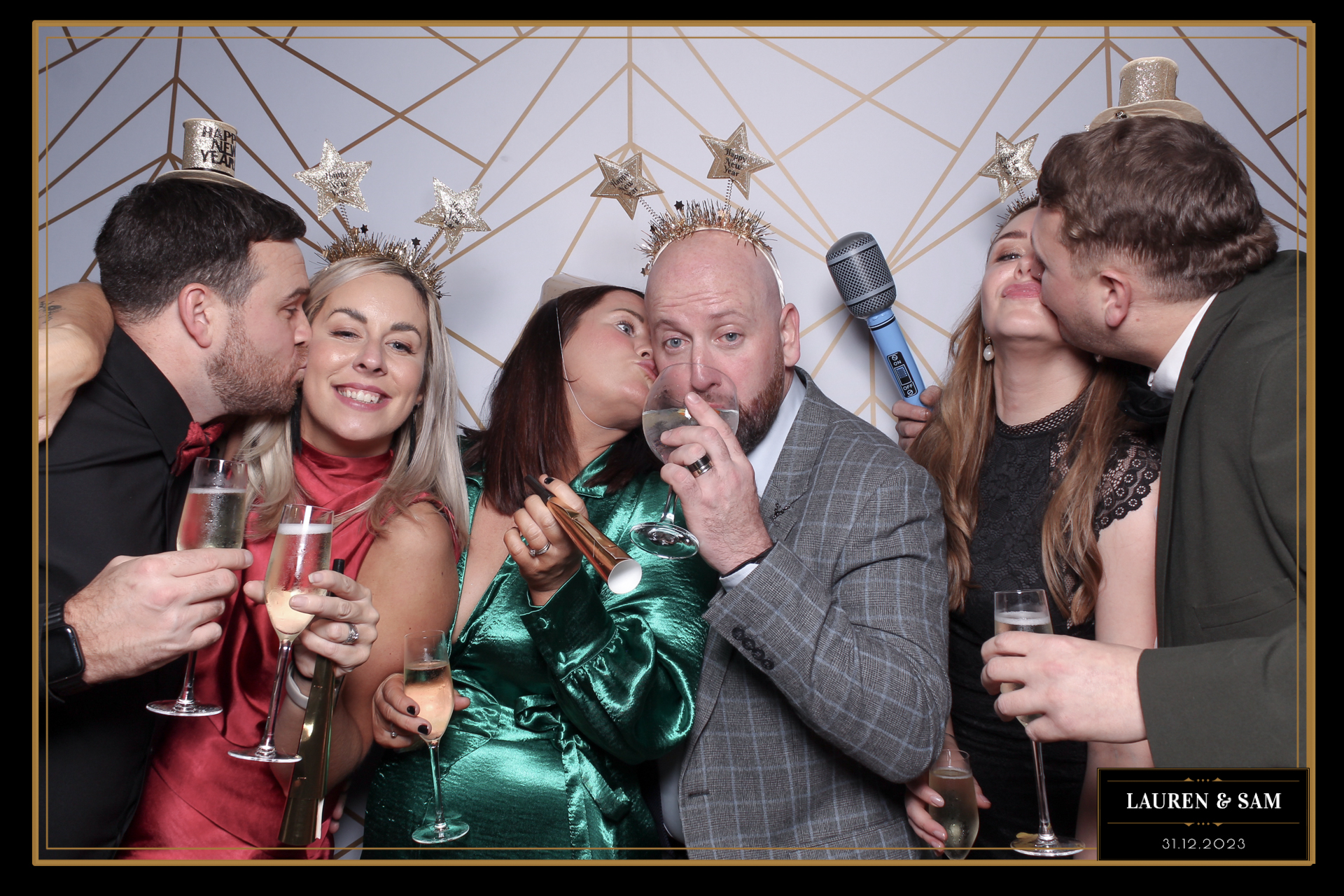 Lauren & Sam Wedding NYE | View more photos from the event at gallery.freshbooths.com/u/FreshBooths/Lauren-Sam-Wedding-NYE