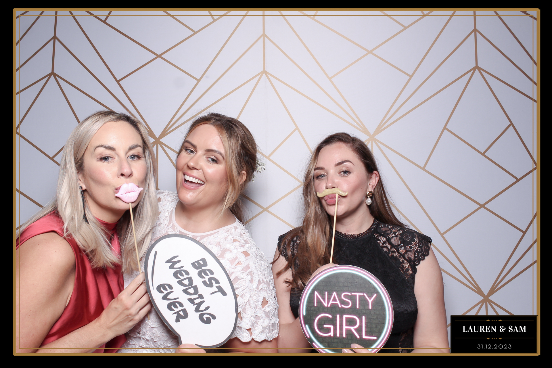 Lauren & Sam Wedding NYE | View more photos from the event at gallery.freshbooths.com/u/FreshBooths/Lauren-Sam-Wedding-NYE