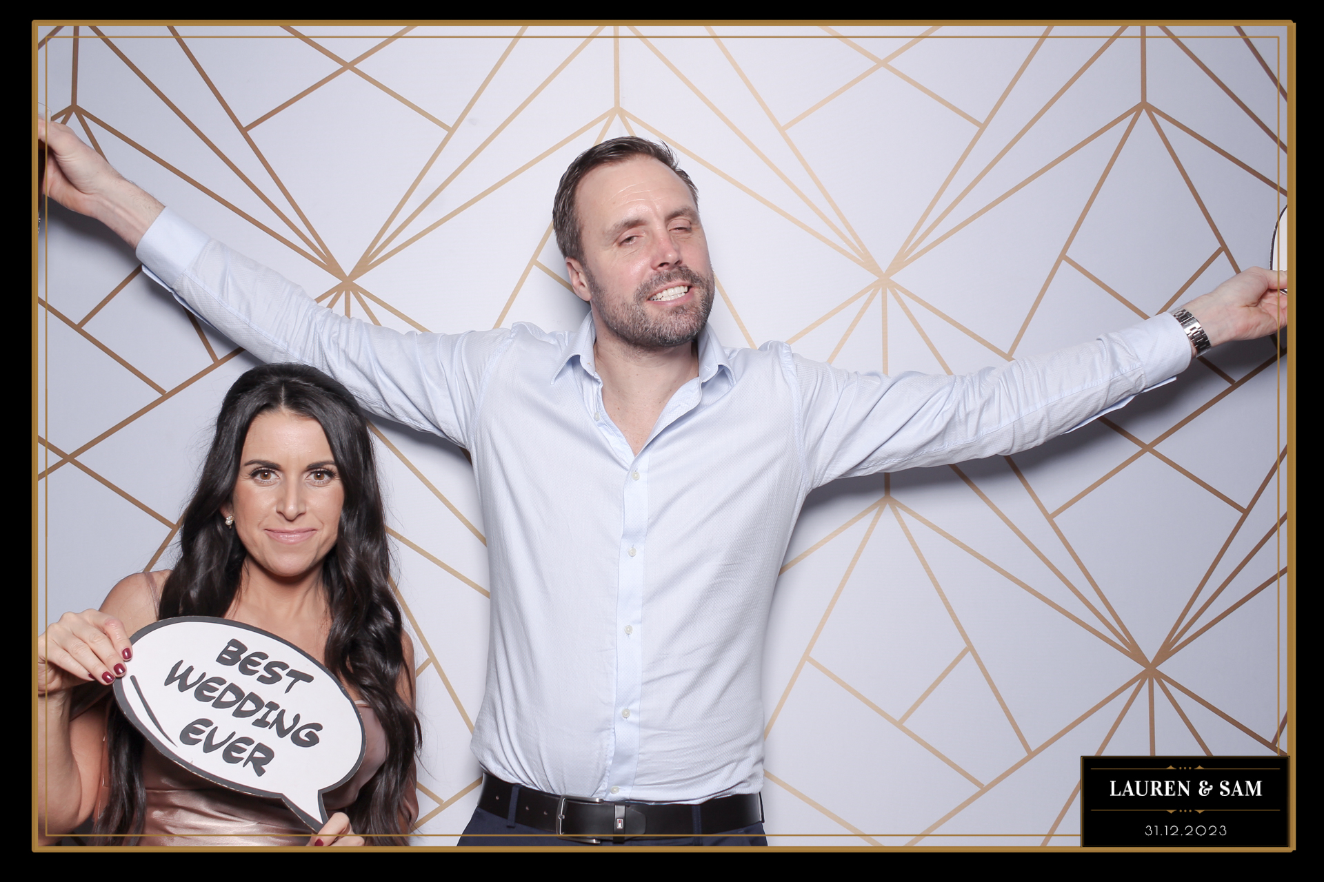 Lauren & Sam Wedding NYE | View more photos from the event at gallery.freshbooths.com/u/FreshBooths/Lauren-Sam-Wedding-NYE