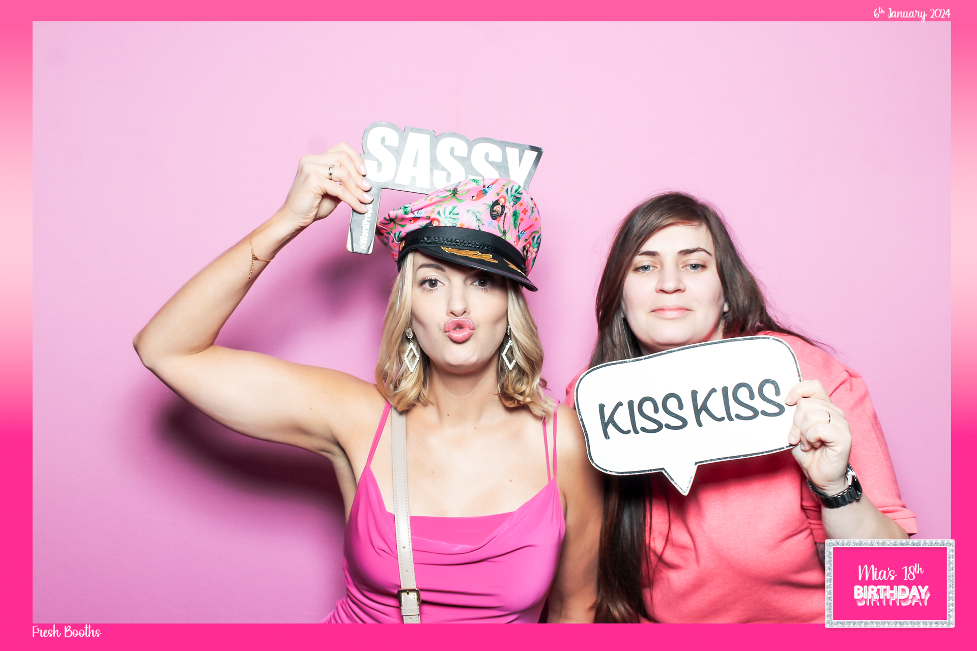 Mia's 18th - Classic Open Booth | View more photos from the event at gallery.freshbooths.com/u/FreshBooths/Mias-18th-Classic-Open-Booth