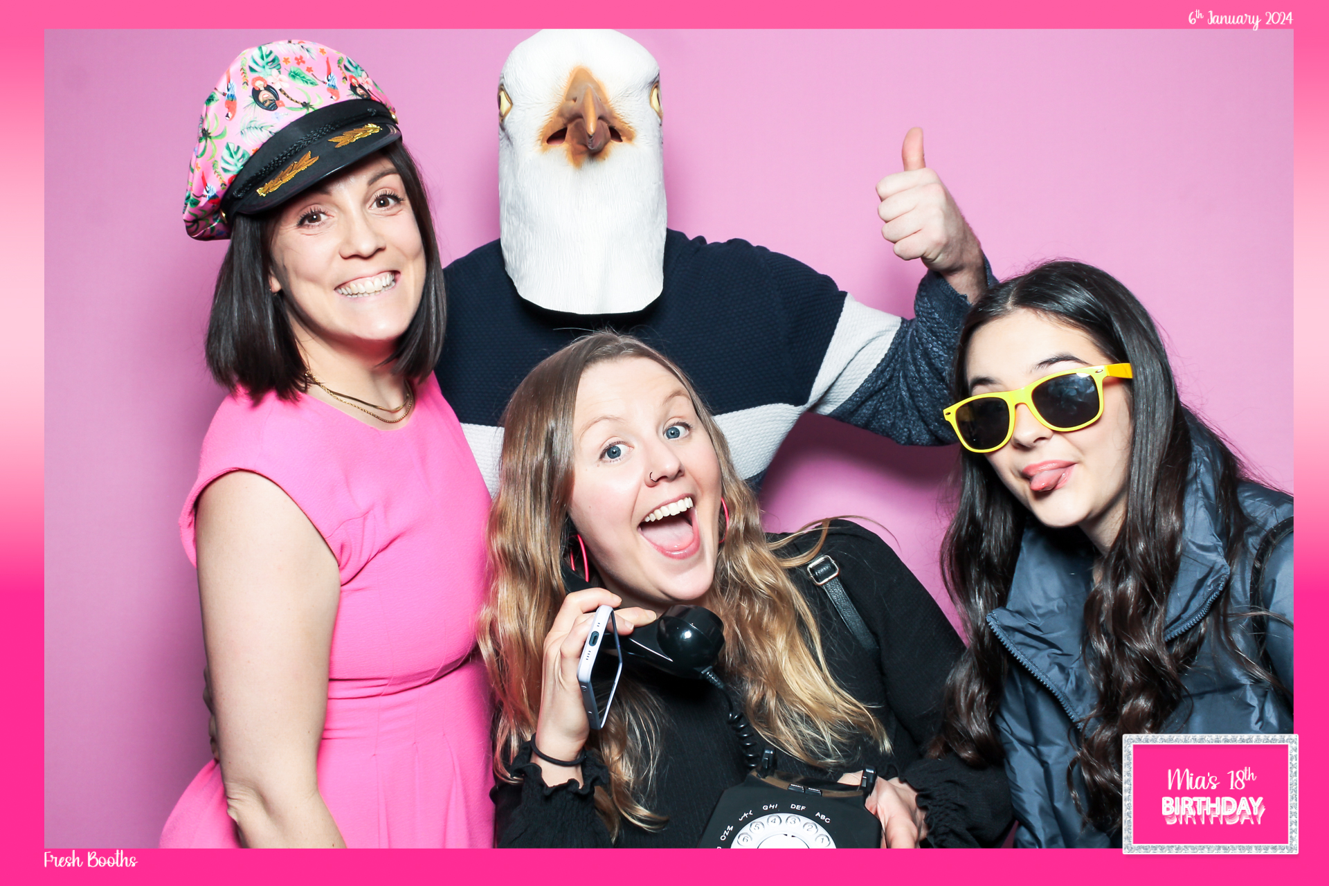 Mia's 18th - Classic Open Booth | View more photos from the event at gallery.freshbooths.com/u/FreshBooths/Mias-18th-Classic-Open-Booth