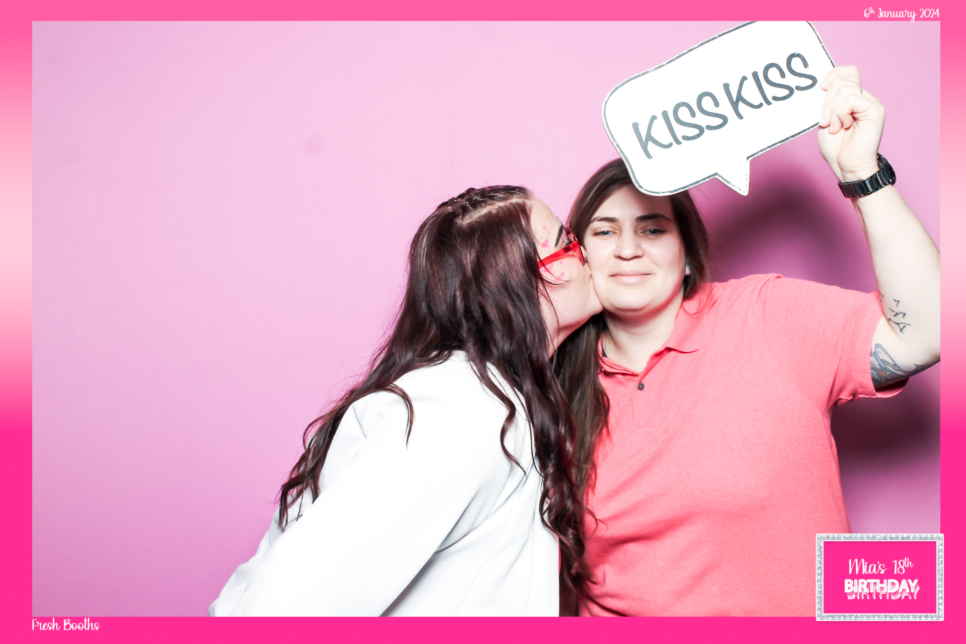 Mia's 18th - Classic Open Booth | View more photos from the event at gallery.freshbooths.com/u/FreshBooths/Mias-18th-Classic-Open-Booth
