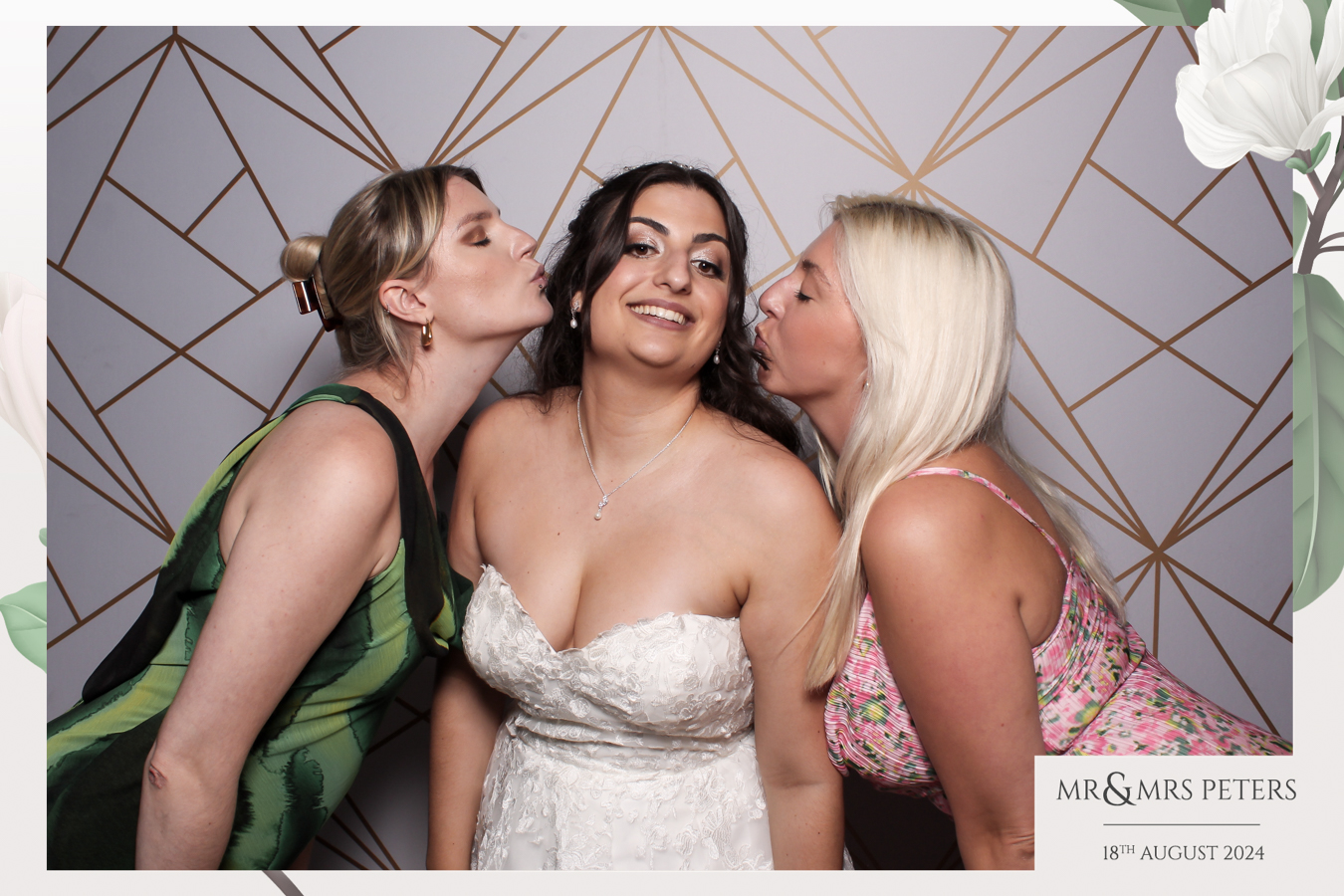 Mr & Mrs Peters | View more photos from the event at gallery.freshbooths.com/u/FreshBooths/Mr-Mrs-Peters