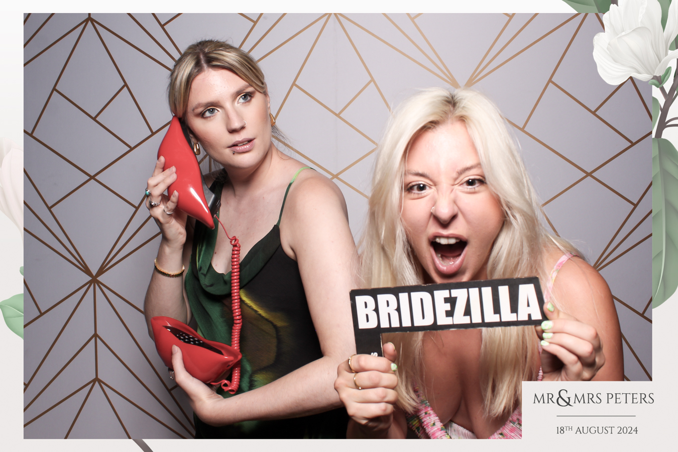 Mr & Mrs Peters | View more photos from the event at gallery.freshbooths.com/u/FreshBooths/Mr-Mrs-Peters