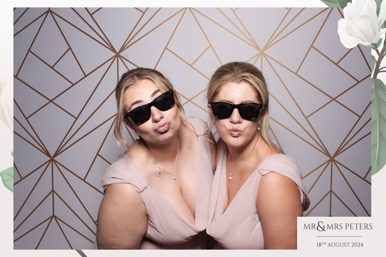 Mr & Mrs Peters | View more photos from the event at gallery.freshbooths.com/u/FreshBooths/Mr-Mrs-Peters