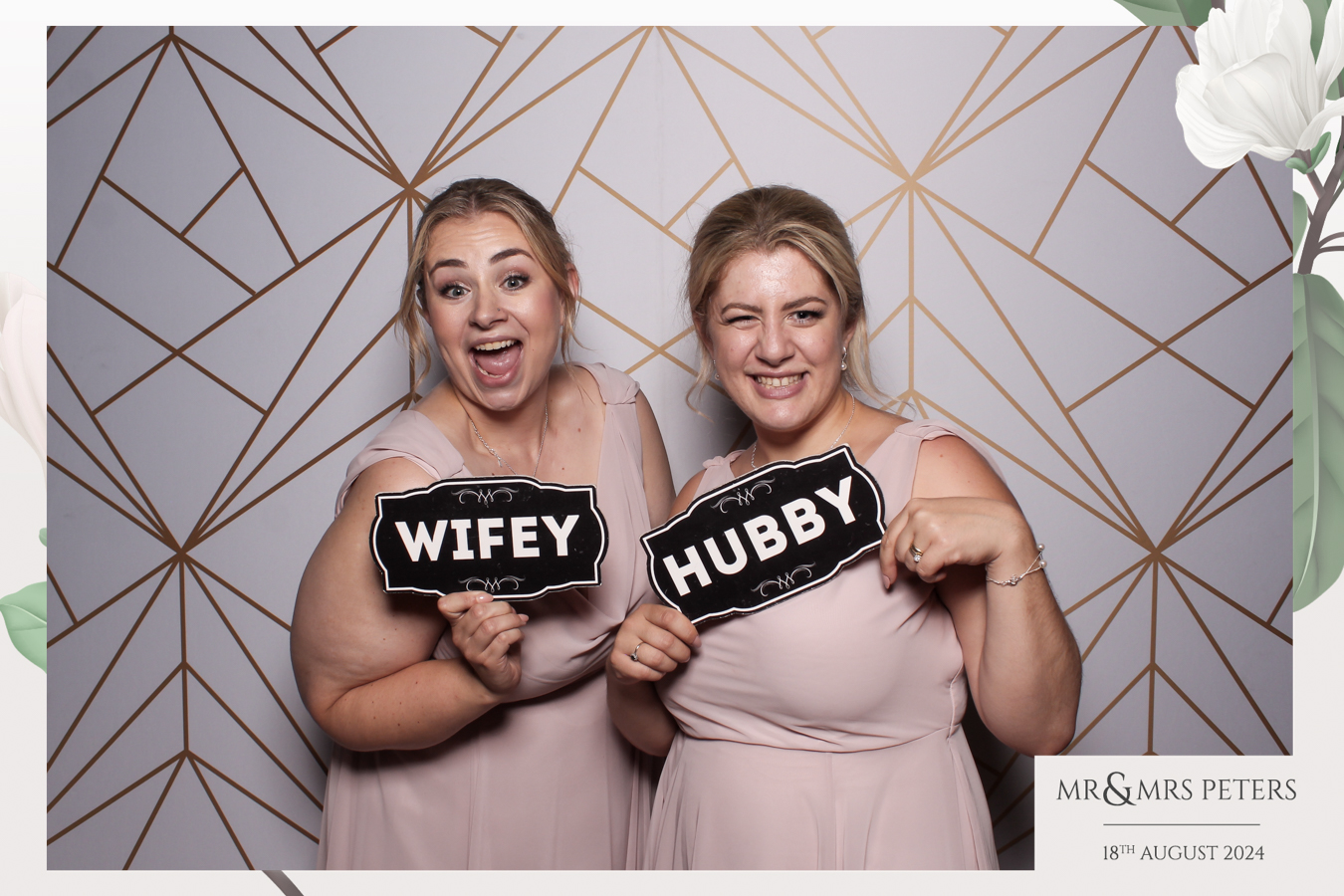 Mr & Mrs Peters | View more photos from the event at gallery.freshbooths.com/u/FreshBooths/Mr-Mrs-Peters