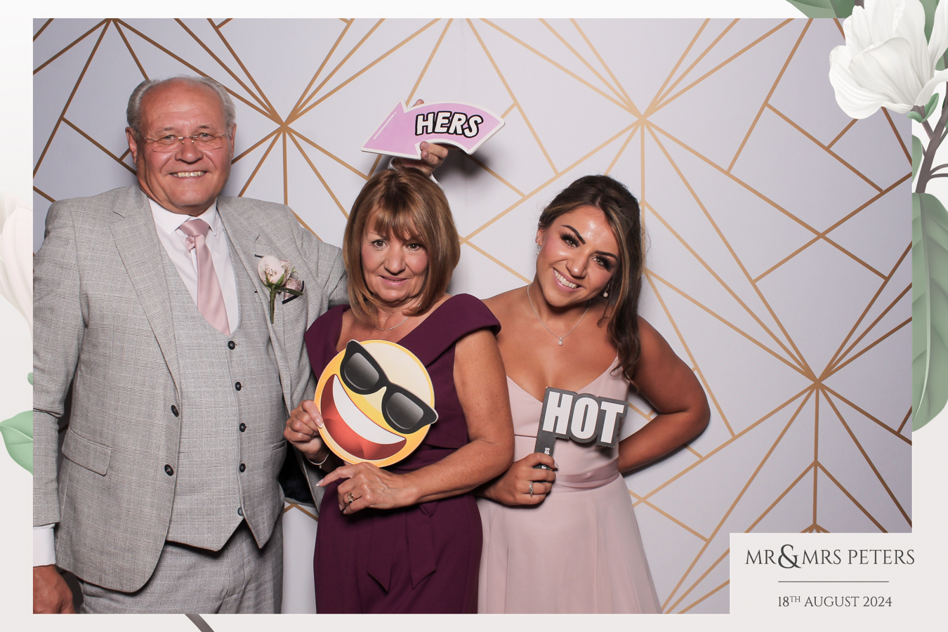 Mr & Mrs Peters | View more photos from the event at gallery.freshbooths.com/u/FreshBooths/Mr-Mrs-Peters