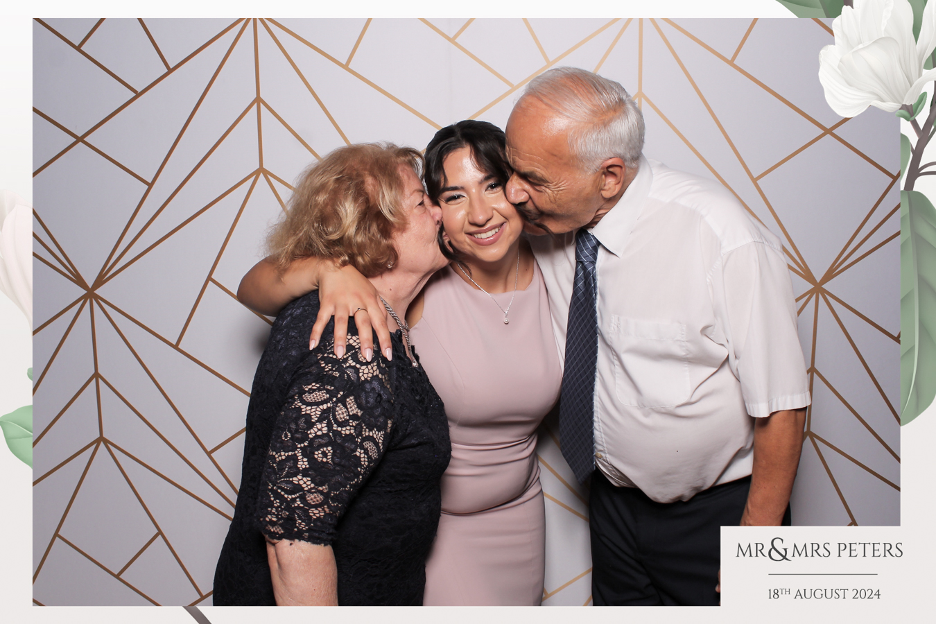 Mr & Mrs Peters | View more photos from the event at gallery.freshbooths.com/u/FreshBooths/Mr-Mrs-Peters