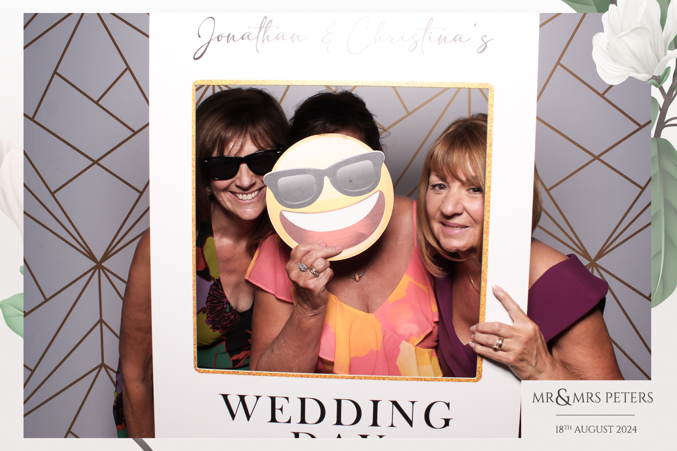 Mr & Mrs Peters | View more photos from the event at gallery.freshbooths.com/u/FreshBooths/Mr-Mrs-Peters