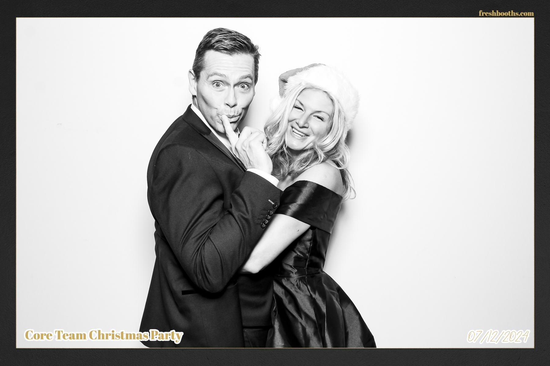 Overbury Xmas Party 2024 | View more photos from the event at gallery.freshbooths.com/u/FreshBooths/Overbury-Xmas-Party-2024