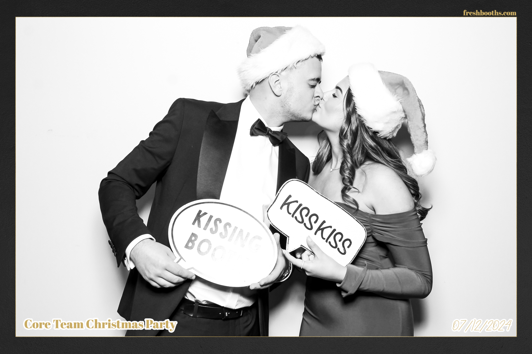 Overbury Xmas Party 2024 | View more photos from the event at gallery.freshbooths.com/u/FreshBooths/Overbury-Xmas-Party-2024
