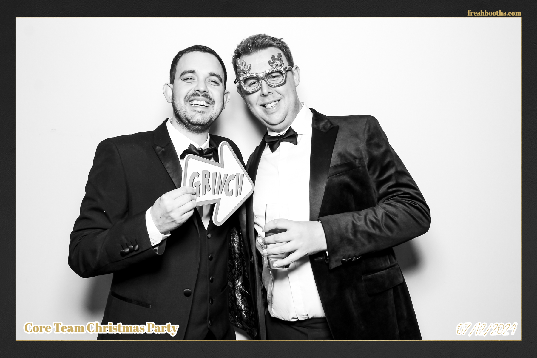 Overbury Xmas Party 2024 | View more photos from the event at gallery.freshbooths.com/u/FreshBooths/Overbury-Xmas-Party-2024
