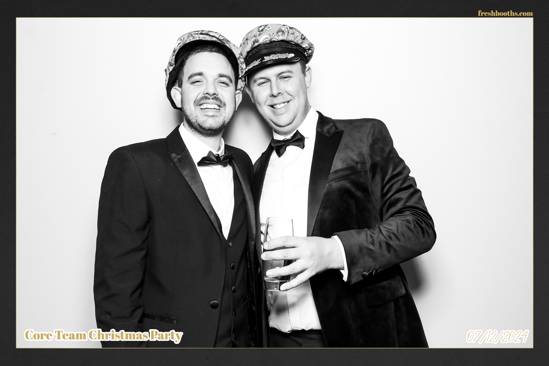 Overbury Xmas Party 2024 | View more photos from the event at gallery.freshbooths.com/u/FreshBooths/Overbury-Xmas-Party-2024
