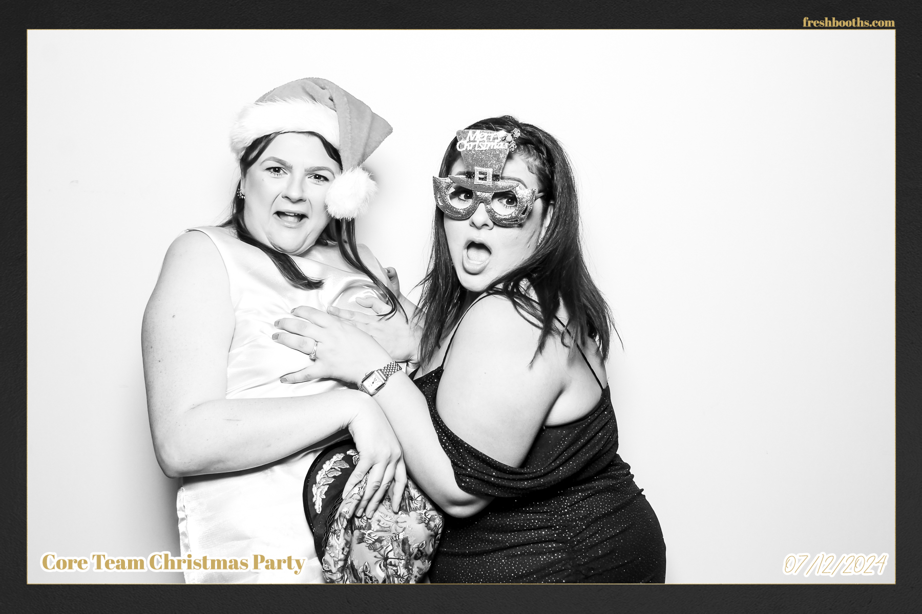 Overbury Xmas Party 2024 | View more photos from the event at gallery.freshbooths.com/u/FreshBooths/Overbury-Xmas-Party-2024