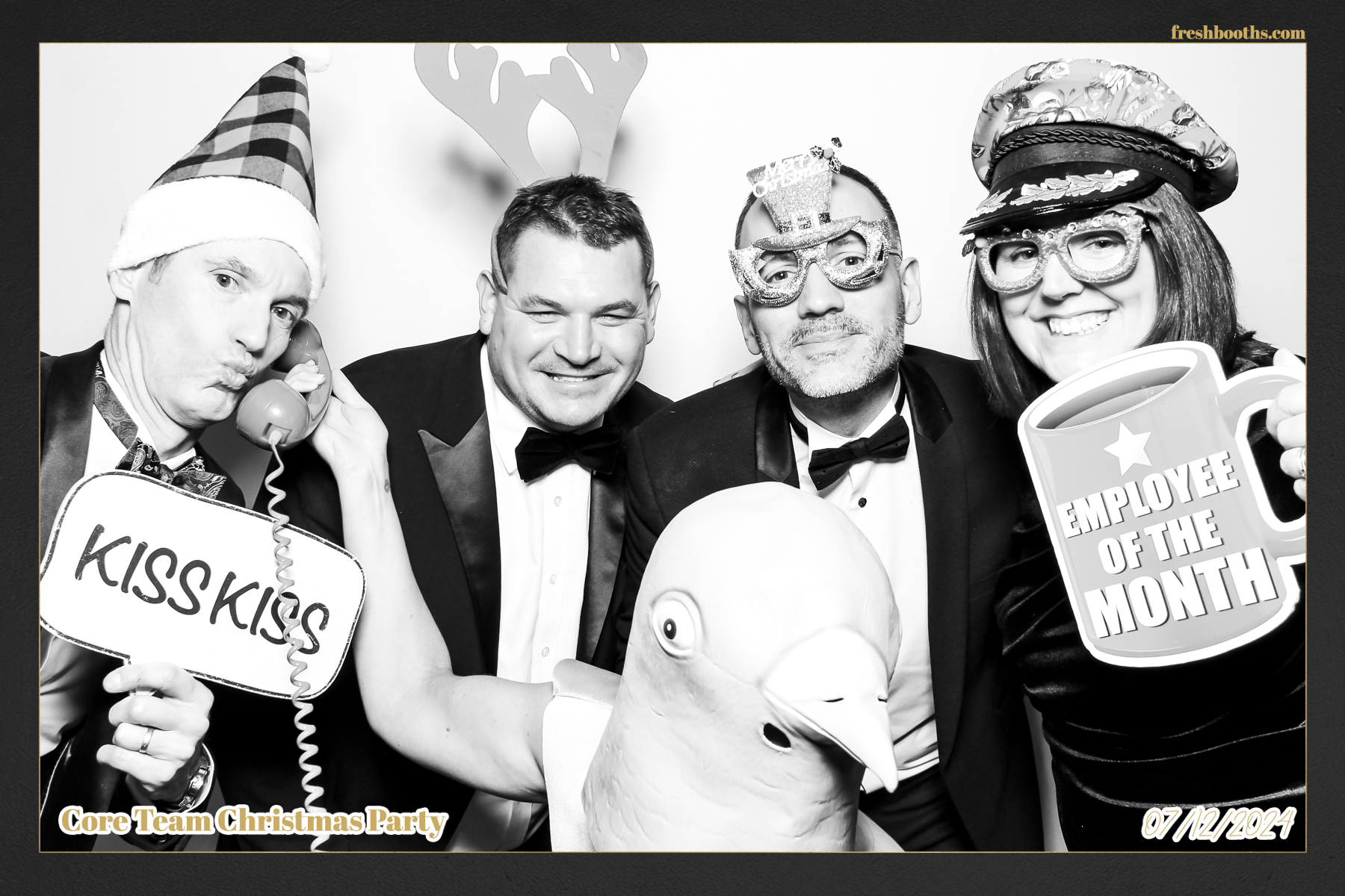 Overbury Xmas Party 2024 | View more photos from the event at gallery.freshbooths.com/u/FreshBooths/Overbury-Xmas-Party-2024