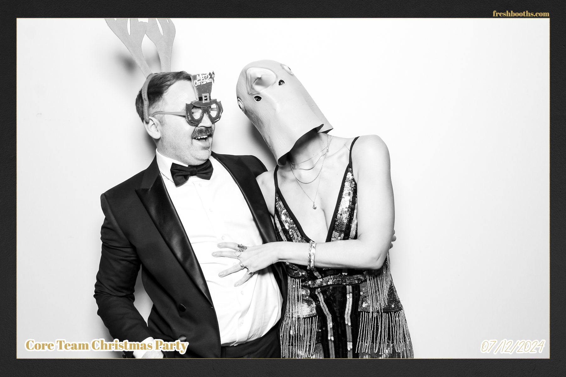 Overbury Xmas Party 2024 | View more photos from the event at gallery.freshbooths.com/u/FreshBooths/Overbury-Xmas-Party-2024