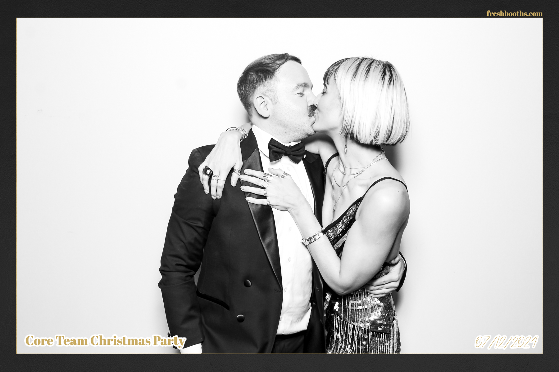 Overbury Xmas Party 2024 | View more photos from the event at gallery.freshbooths.com/u/FreshBooths/Overbury-Xmas-Party-2024