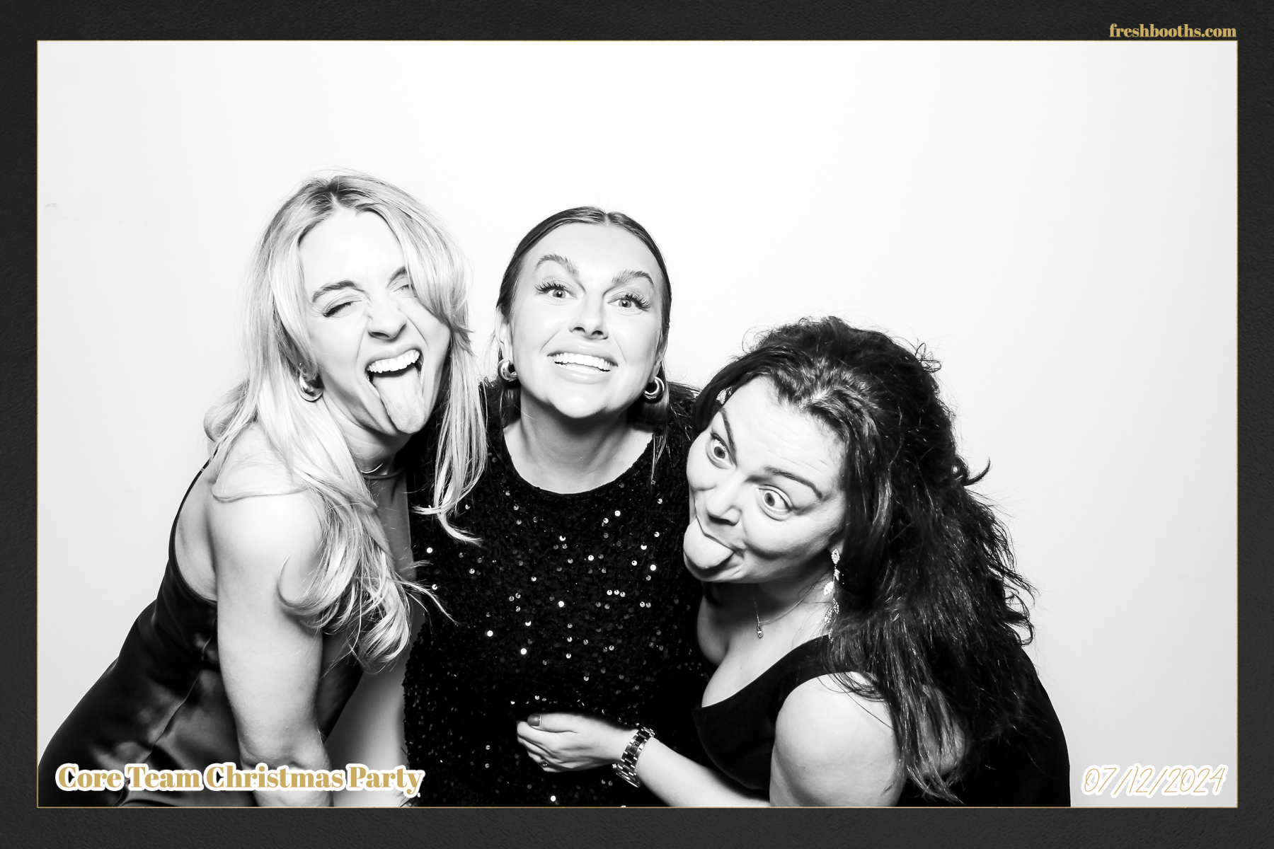 Overbury Xmas Party 2024 | View more photos from the event at gallery.freshbooths.com/u/FreshBooths/Overbury-Xmas-Party-2024