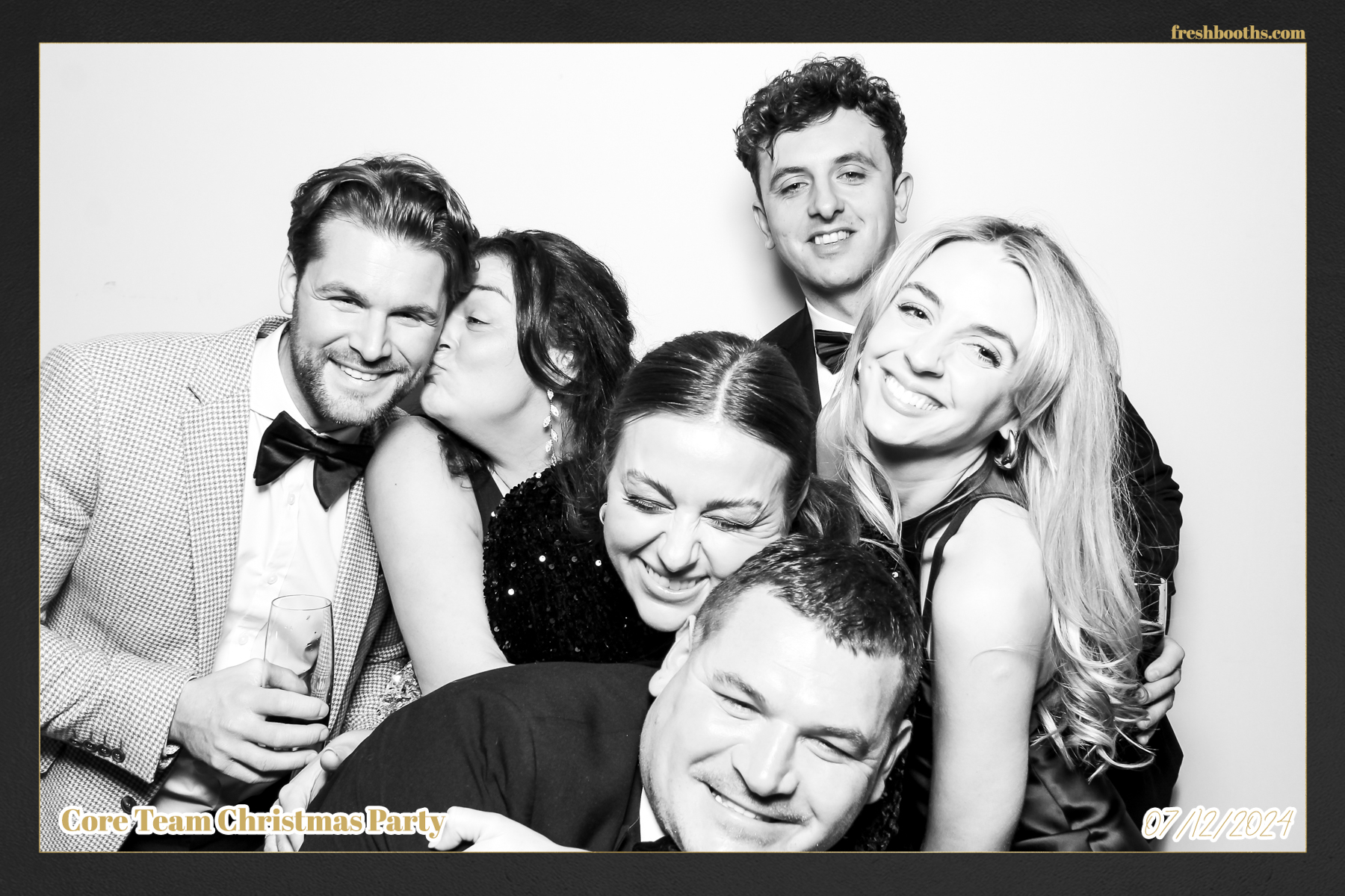 Overbury Xmas Party 2024 | View more photos from the event at gallery.freshbooths.com/u/FreshBooths/Overbury-Xmas-Party-2024
