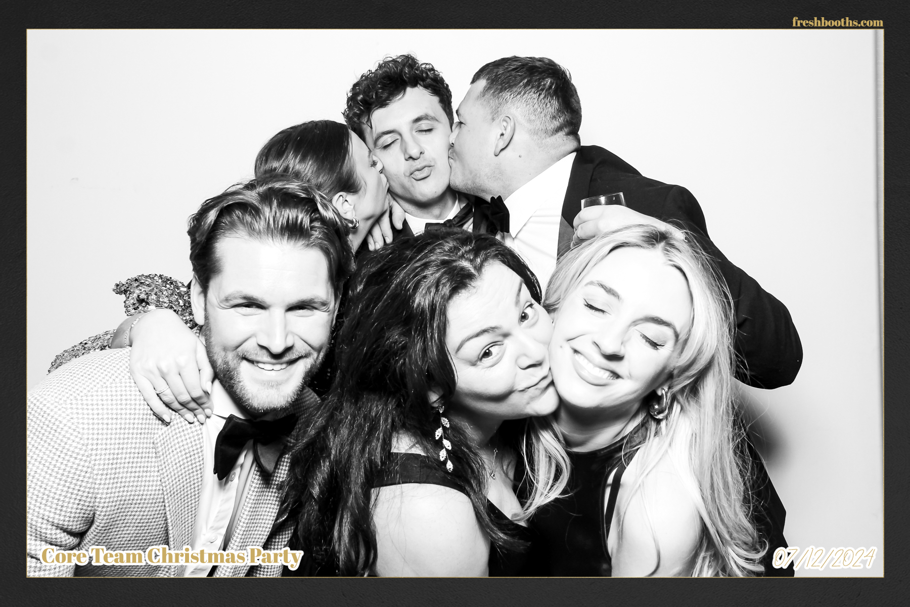Overbury Xmas Party 2024 | View more photos from the event at gallery.freshbooths.com/u/FreshBooths/Overbury-Xmas-Party-2024
