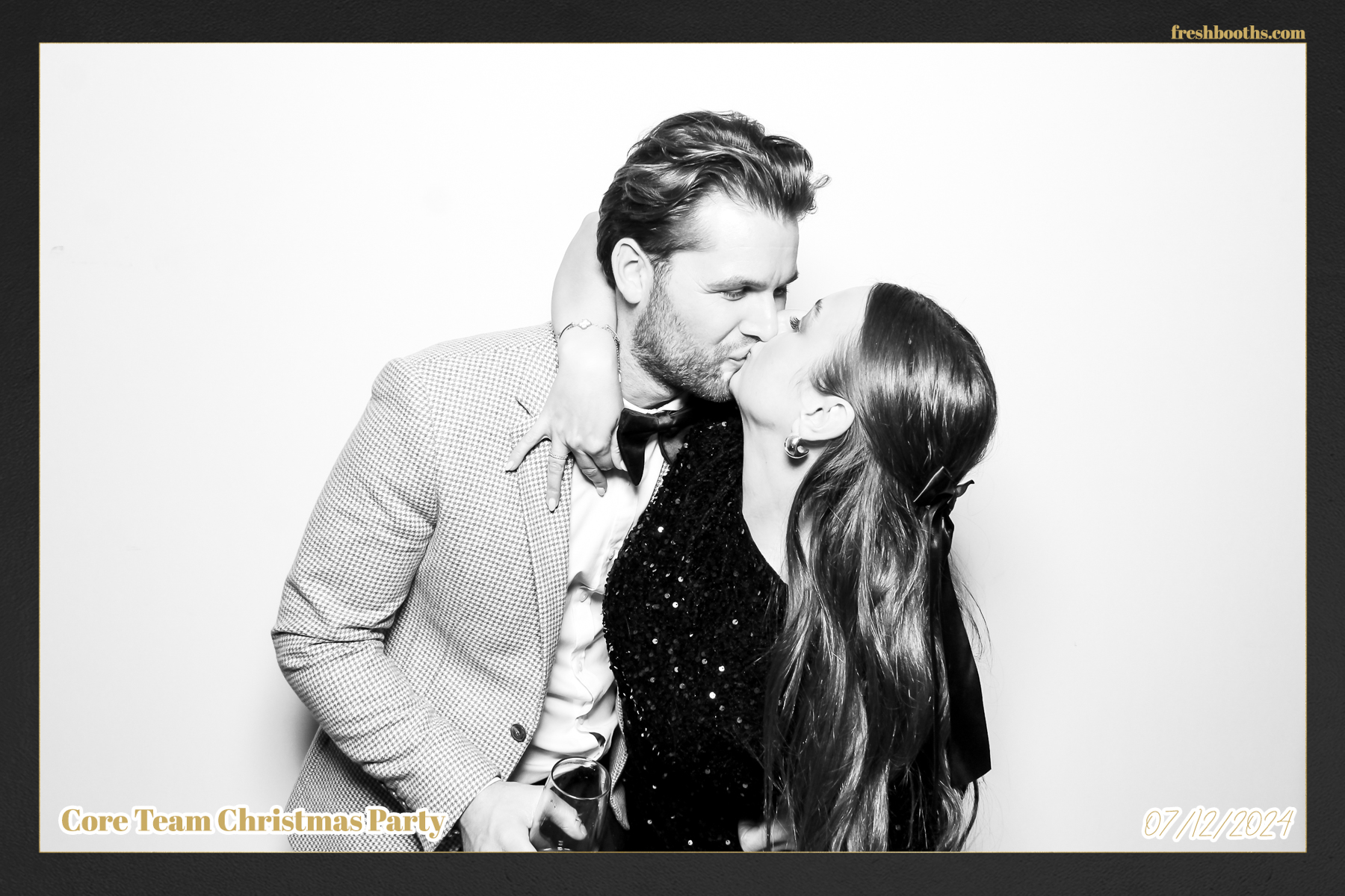 Overbury Xmas Party 2024 | View more photos from the event at gallery.freshbooths.com/u/FreshBooths/Overbury-Xmas-Party-2024