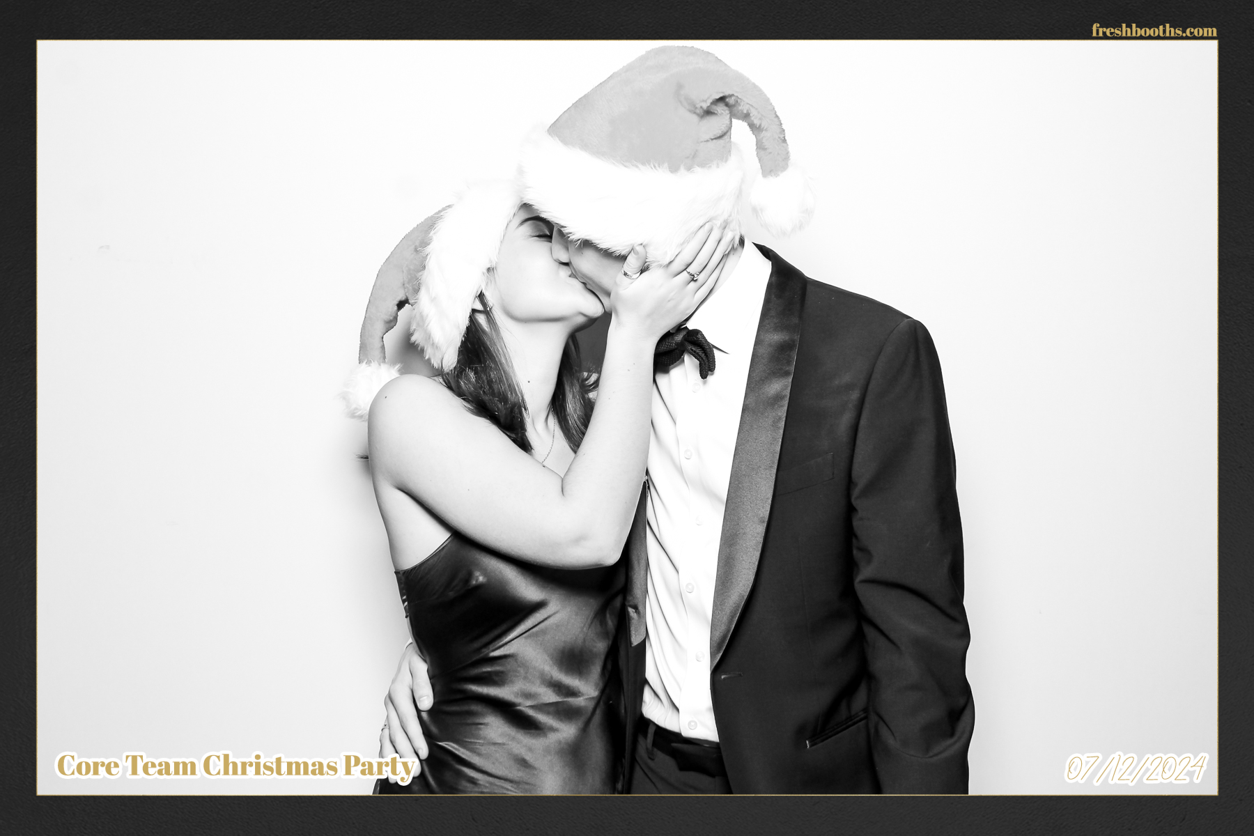 Overbury Xmas Party 2024 | View more photos from the event at gallery.freshbooths.com/u/FreshBooths/Overbury-Xmas-Party-2024