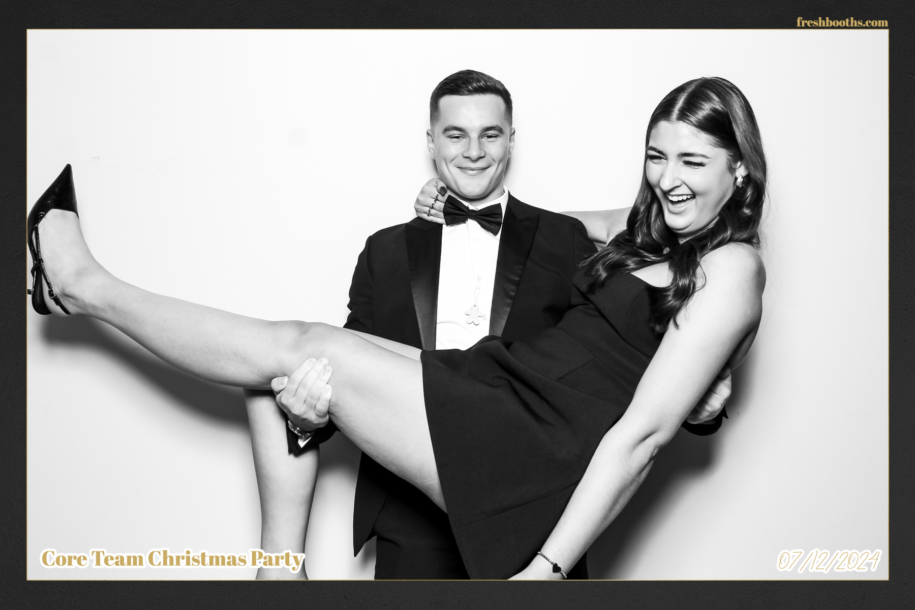 Overbury Xmas Party 2024 | View more photos from the event at gallery.freshbooths.com/u/FreshBooths/Overbury-Xmas-Party-2024