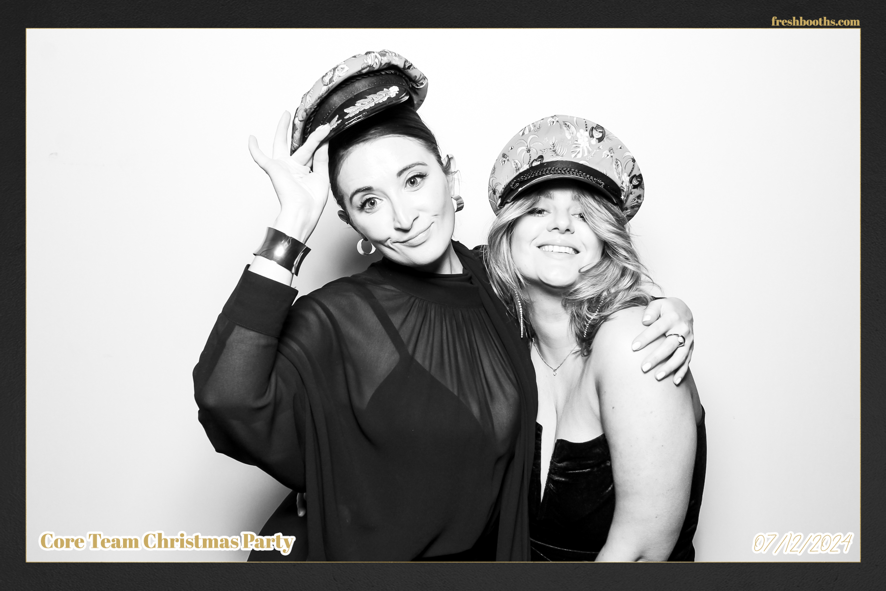 Overbury Xmas Party 2024 | View more photos from the event at gallery.freshbooths.com/u/FreshBooths/Overbury-Xmas-Party-2024