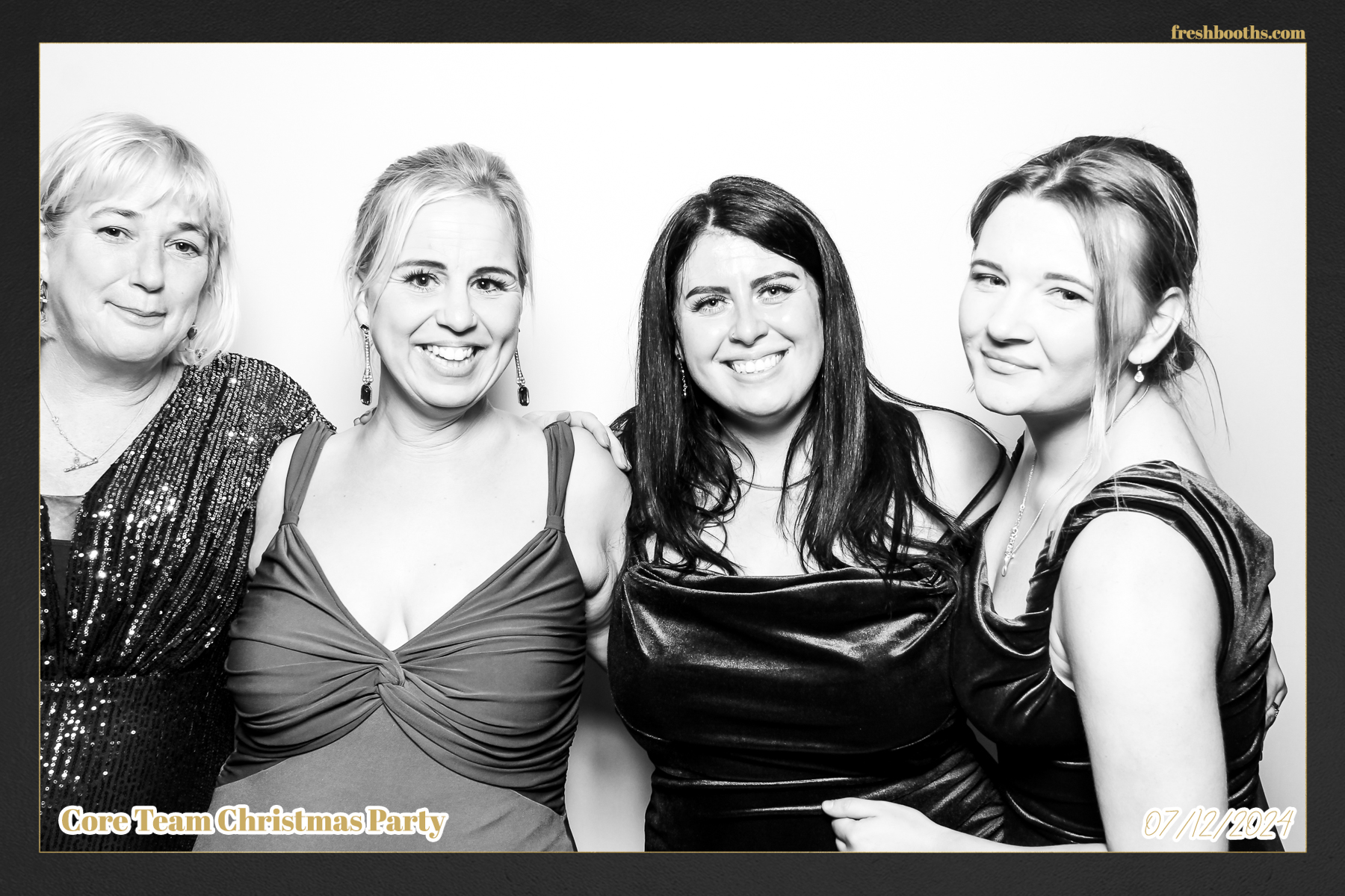 Overbury Xmas Party 2024 | View more photos from the event at gallery.freshbooths.com/u/FreshBooths/Overbury-Xmas-Party-2024