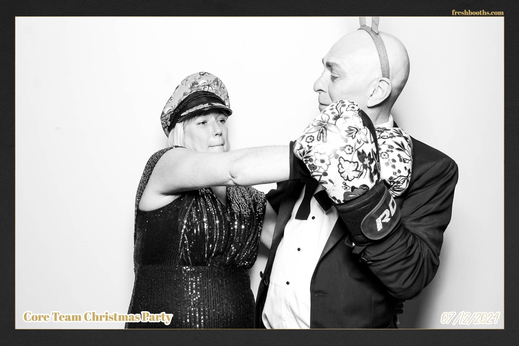 Overbury Xmas Party 2024 | View more photos from the event at gallery.freshbooths.com/u/FreshBooths/Overbury-Xmas-Party-2024