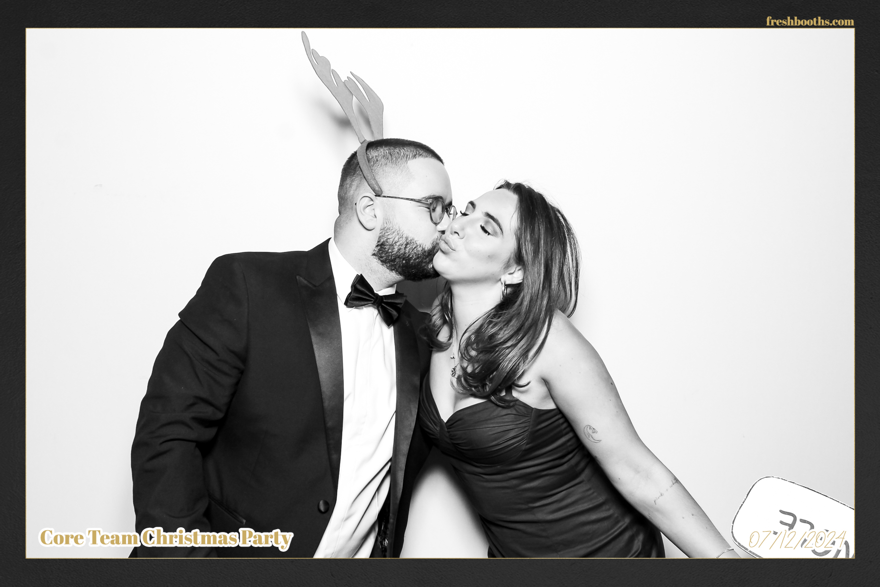 Overbury Xmas Party 2024 | View more photos from the event at gallery.freshbooths.com/u/FreshBooths/Overbury-Xmas-Party-2024