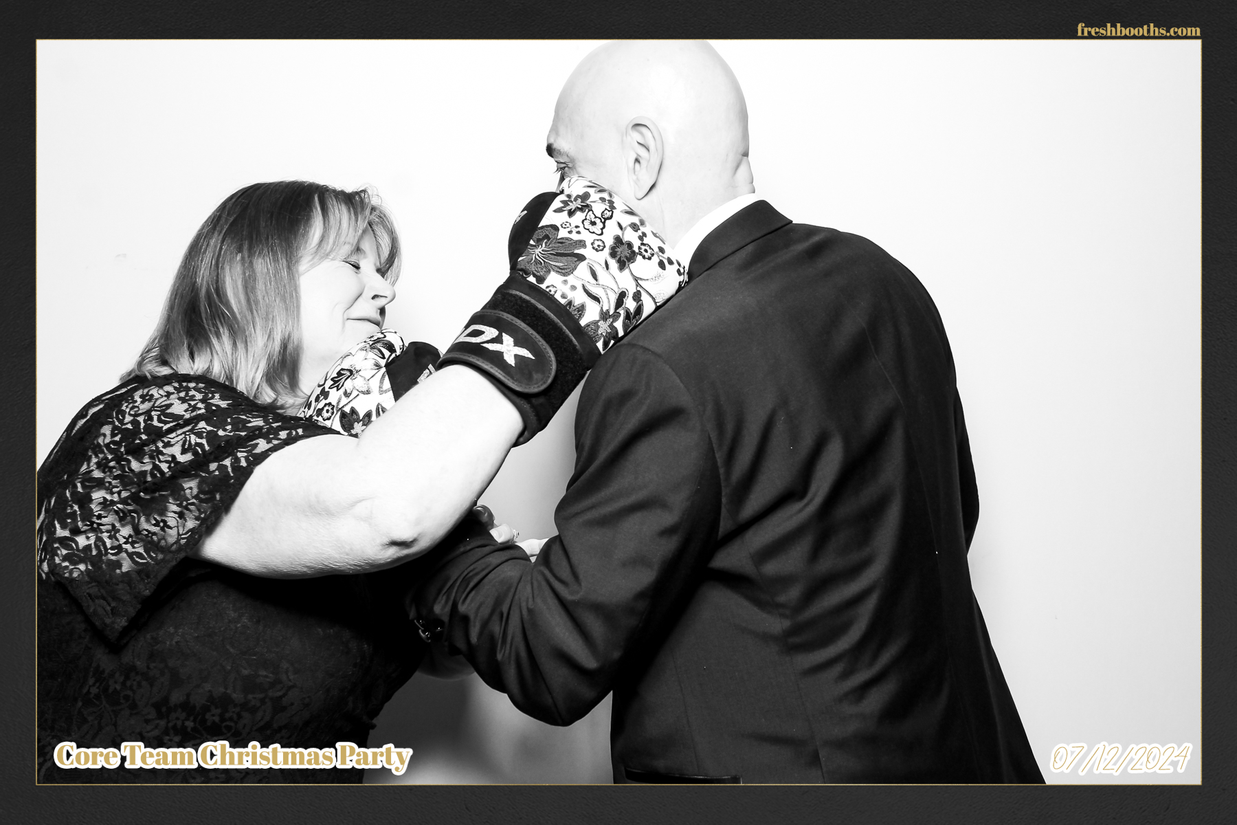 Overbury Xmas Party 2024 | View more photos from the event at gallery.freshbooths.com/u/FreshBooths/Overbury-Xmas-Party-2024