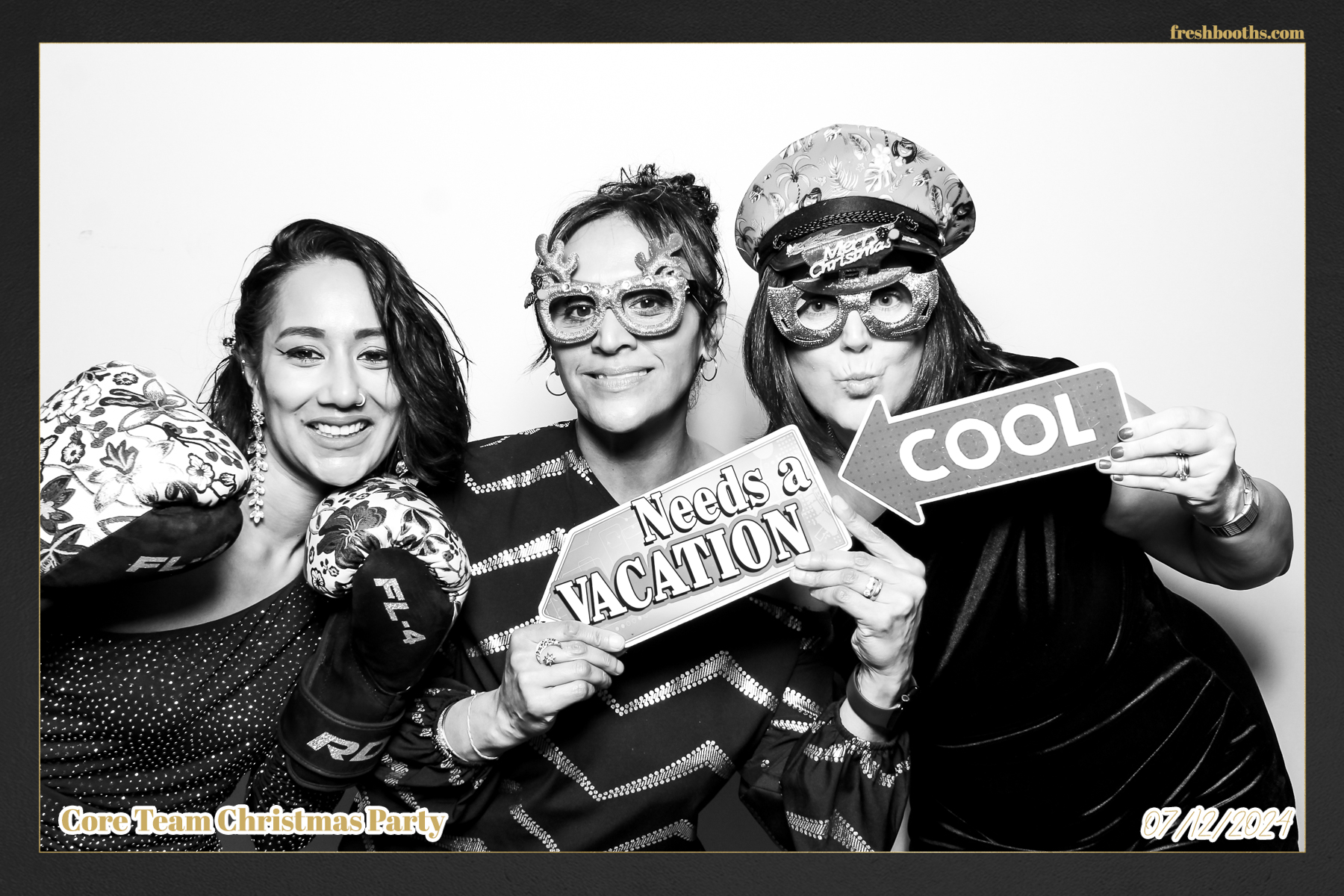 Overbury Xmas Party 2024 | View more photos from the event at gallery.freshbooths.com/u/FreshBooths/Overbury-Xmas-Party-2024
