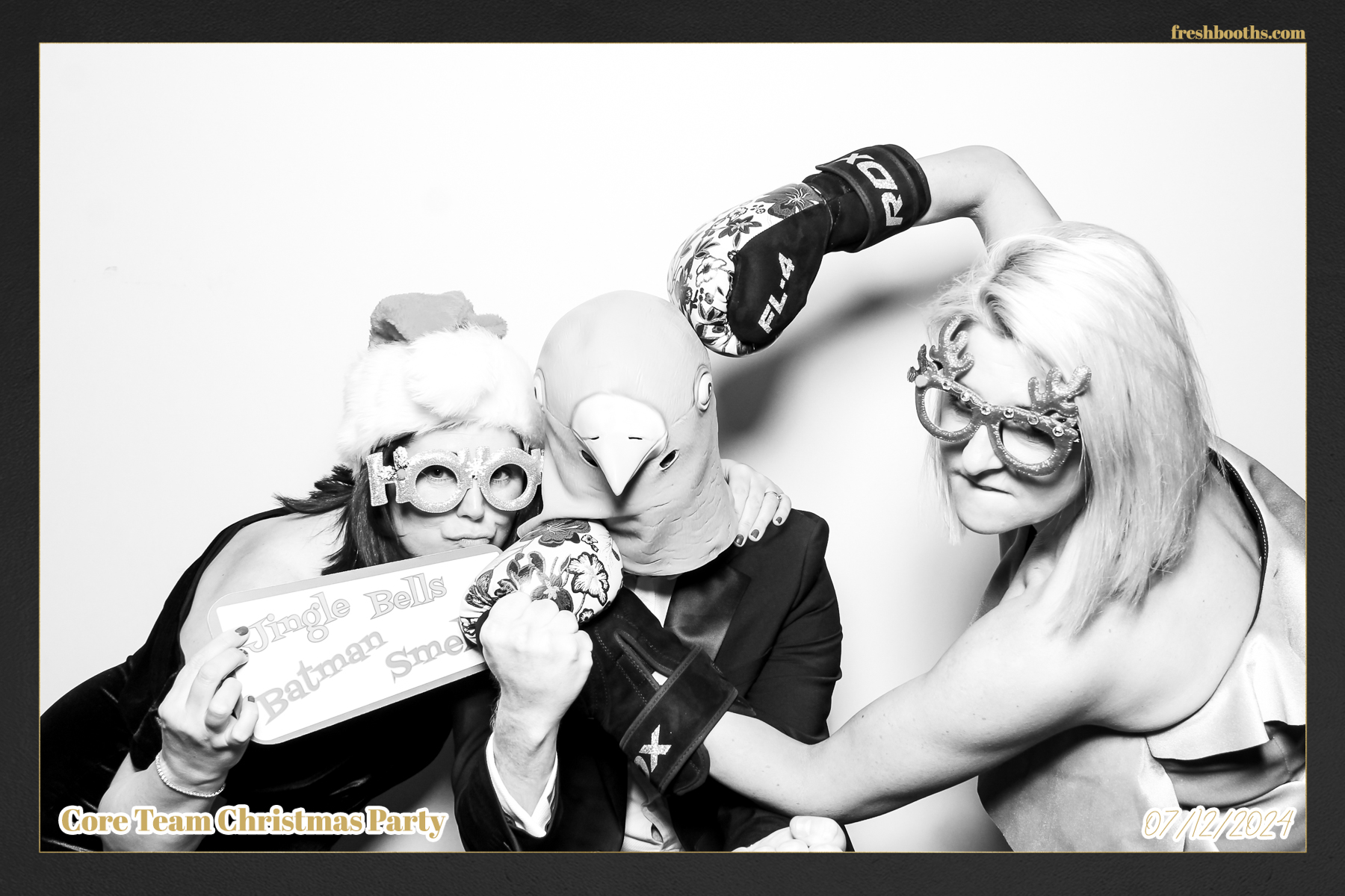 Overbury Xmas Party 2024 | View more photos from the event at gallery.freshbooths.com/u/FreshBooths/Overbury-Xmas-Party-2024