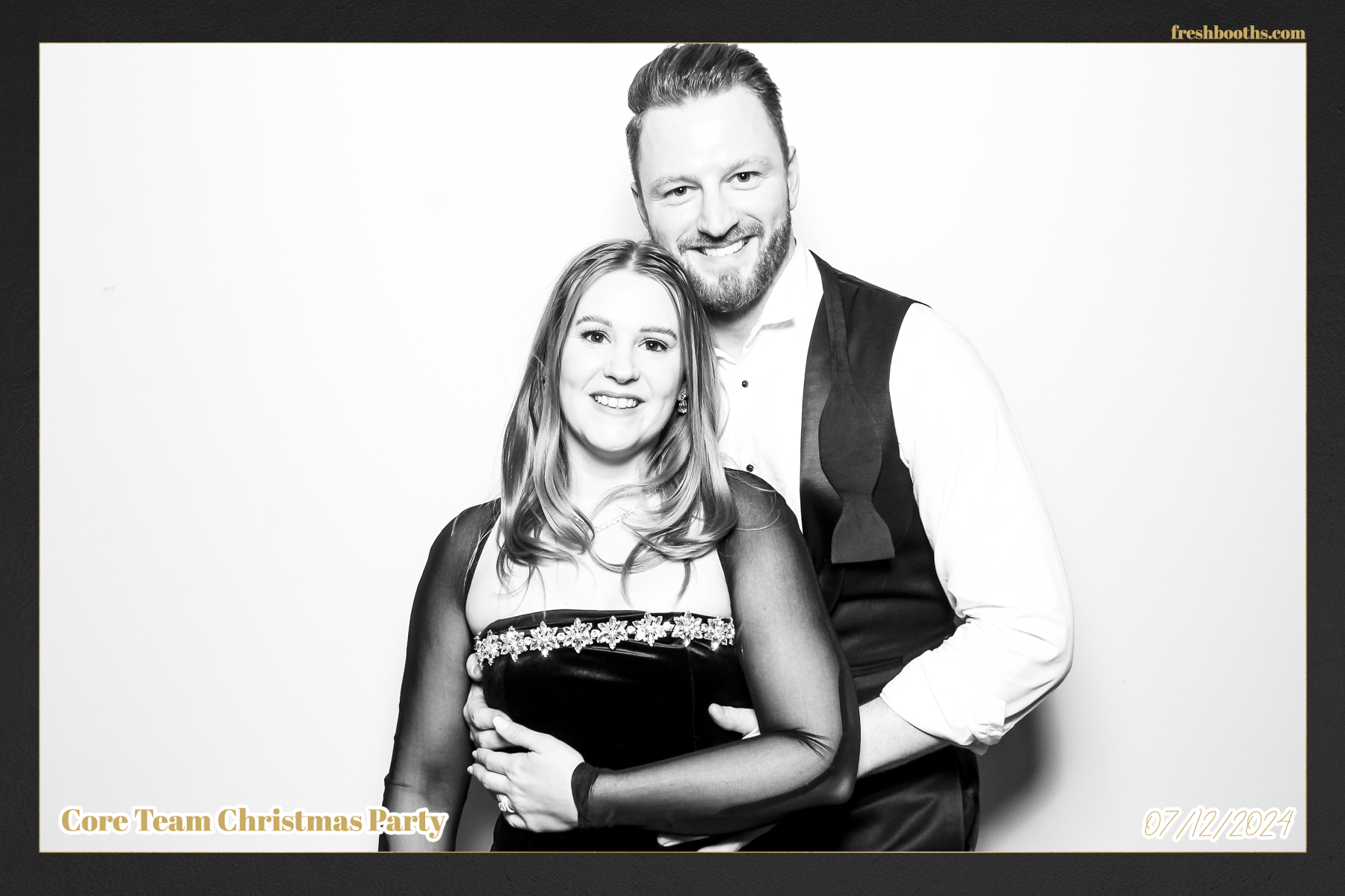 Overbury Xmas Party 2024 | View more photos from the event at gallery.freshbooths.com/u/FreshBooths/Overbury-Xmas-Party-2024