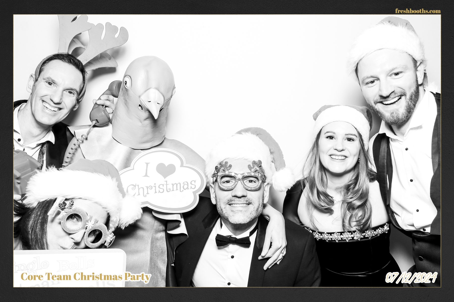 Overbury Xmas Party 2024 | View more photos from the event at gallery.freshbooths.com/u/FreshBooths/Overbury-Xmas-Party-2024