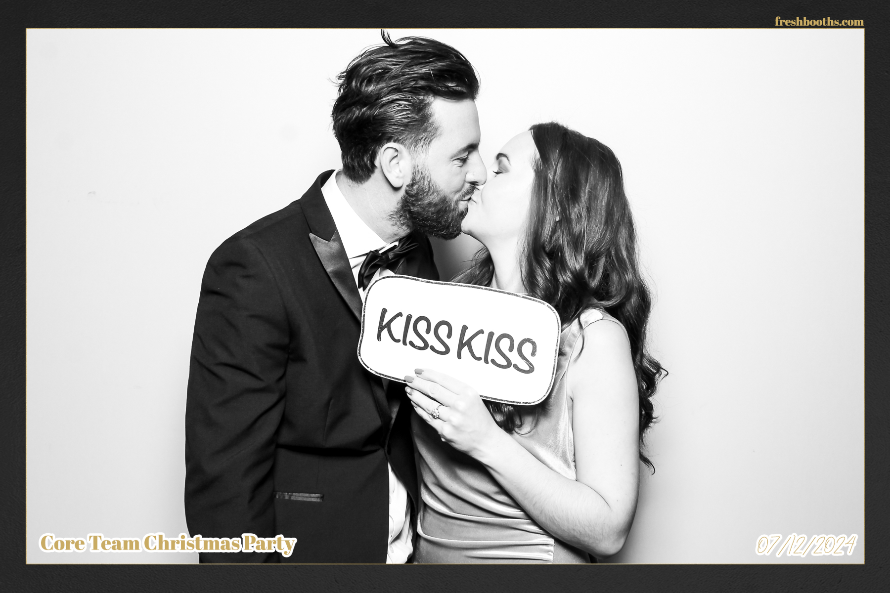 Overbury Xmas Party 2024 | View more photos from the event at gallery.freshbooths.com/u/FreshBooths/Overbury-Xmas-Party-2024
