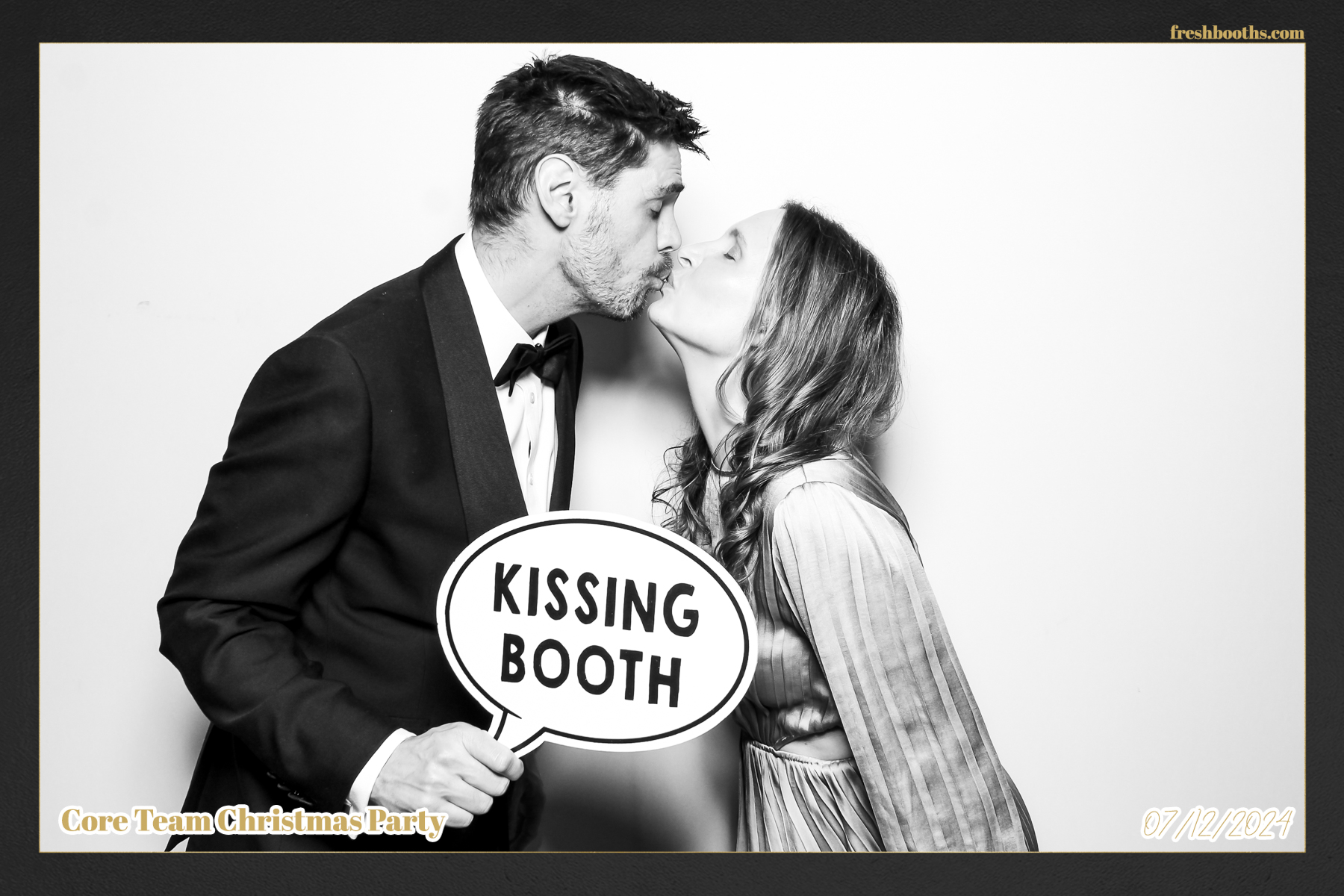Overbury Xmas Party 2024 | View more photos from the event at gallery.freshbooths.com/u/FreshBooths/Overbury-Xmas-Party-2024