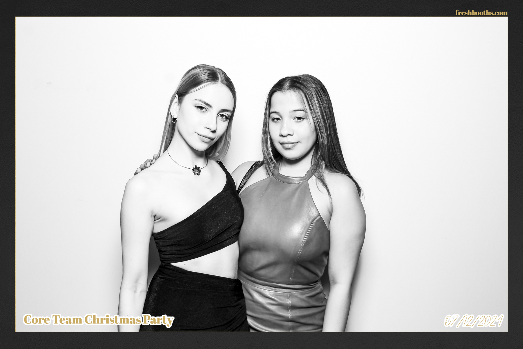 Overbury Xmas Party 2024 | View more photos from the event at gallery.freshbooths.com/u/FreshBooths/Overbury-Xmas-Party-2024