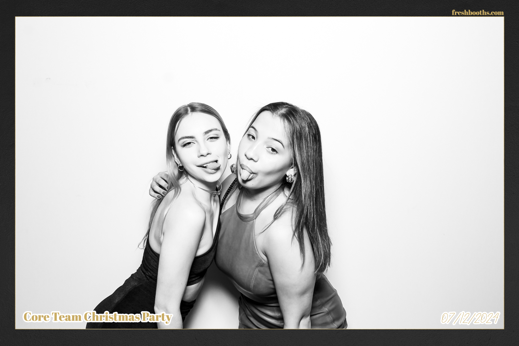 Overbury Xmas Party 2024 | View more photos from the event at gallery.freshbooths.com/u/FreshBooths/Overbury-Xmas-Party-2024