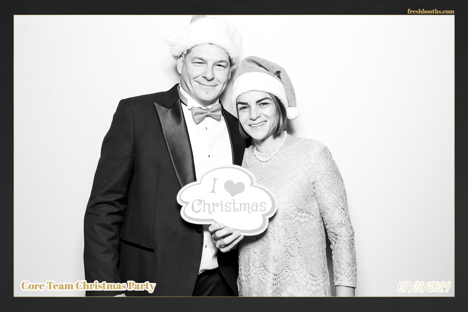 Overbury Xmas Party 2024 | View more photos from the event at gallery.freshbooths.com/u/FreshBooths/Overbury-Xmas-Party-2024