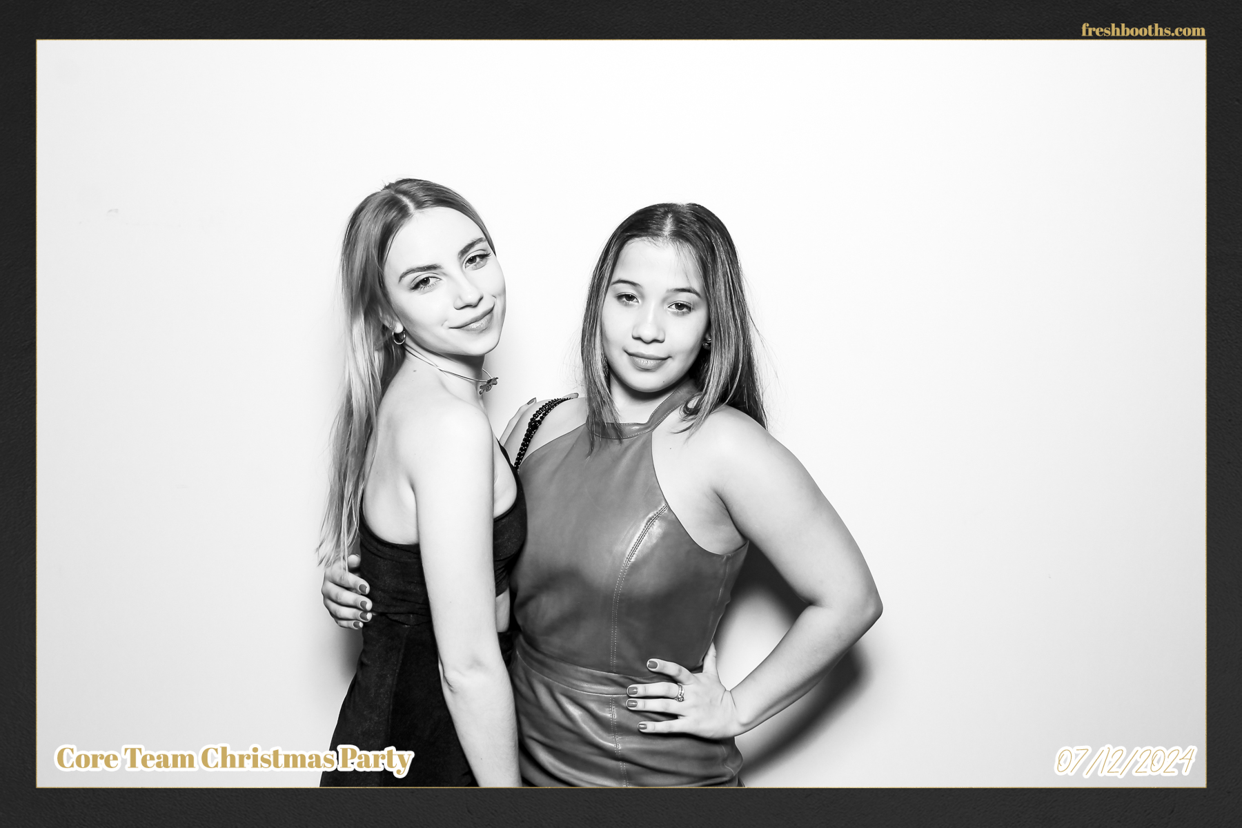 Overbury Xmas Party 2024 | View more photos from the event at gallery.freshbooths.com/u/FreshBooths/Overbury-Xmas-Party-2024