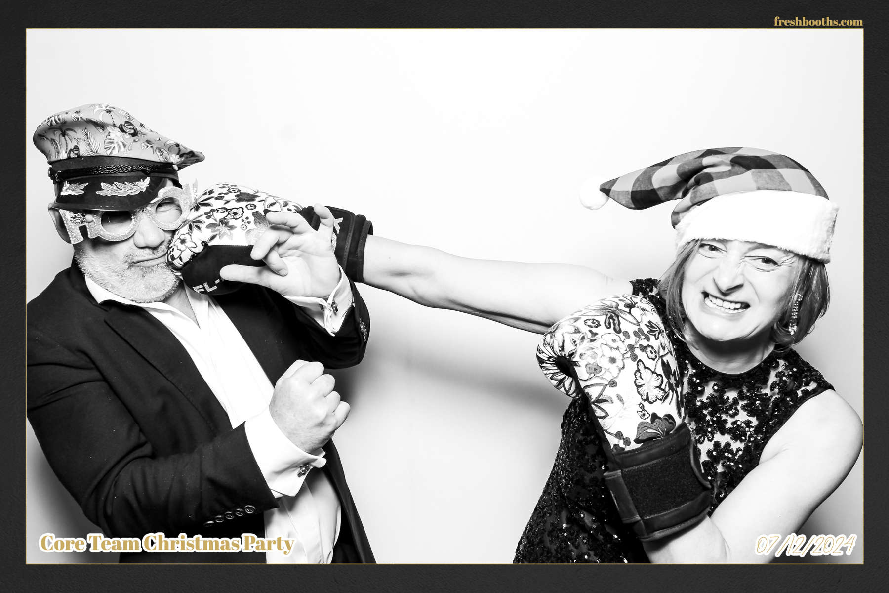 Overbury Xmas Party 2024 | View more photos from the event at gallery.freshbooths.com/u/FreshBooths/Overbury-Xmas-Party-2024