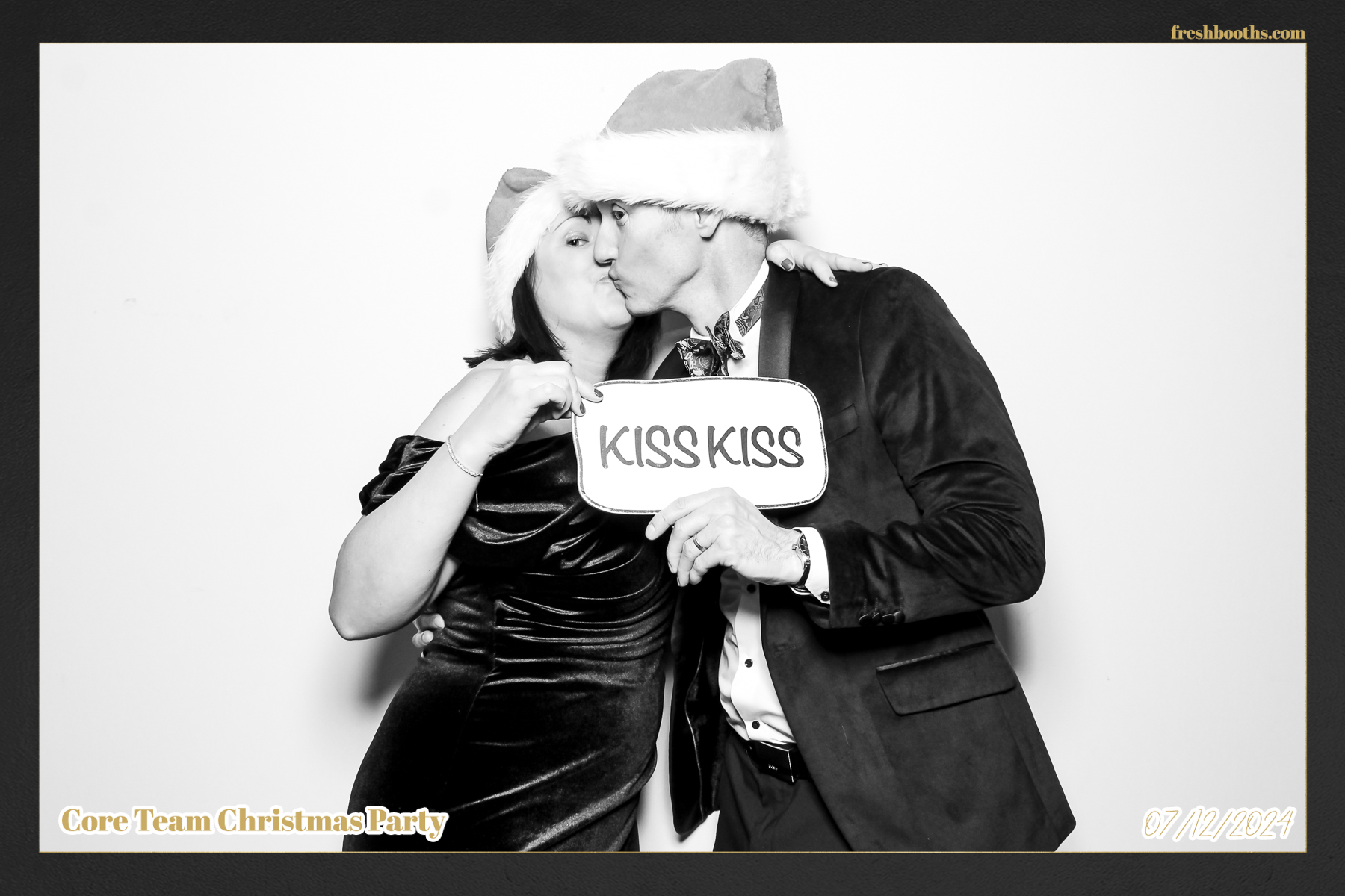 Overbury Xmas Party 2024 | View more photos from the event at gallery.freshbooths.com/u/FreshBooths/Overbury-Xmas-Party-2024