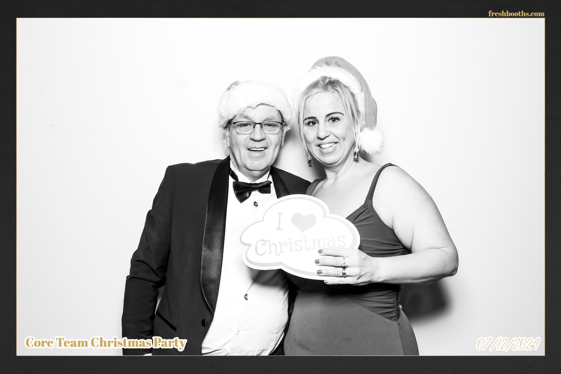 Overbury Xmas Party 2024 | View more photos from the event at gallery.freshbooths.com/u/FreshBooths/Overbury-Xmas-Party-2024