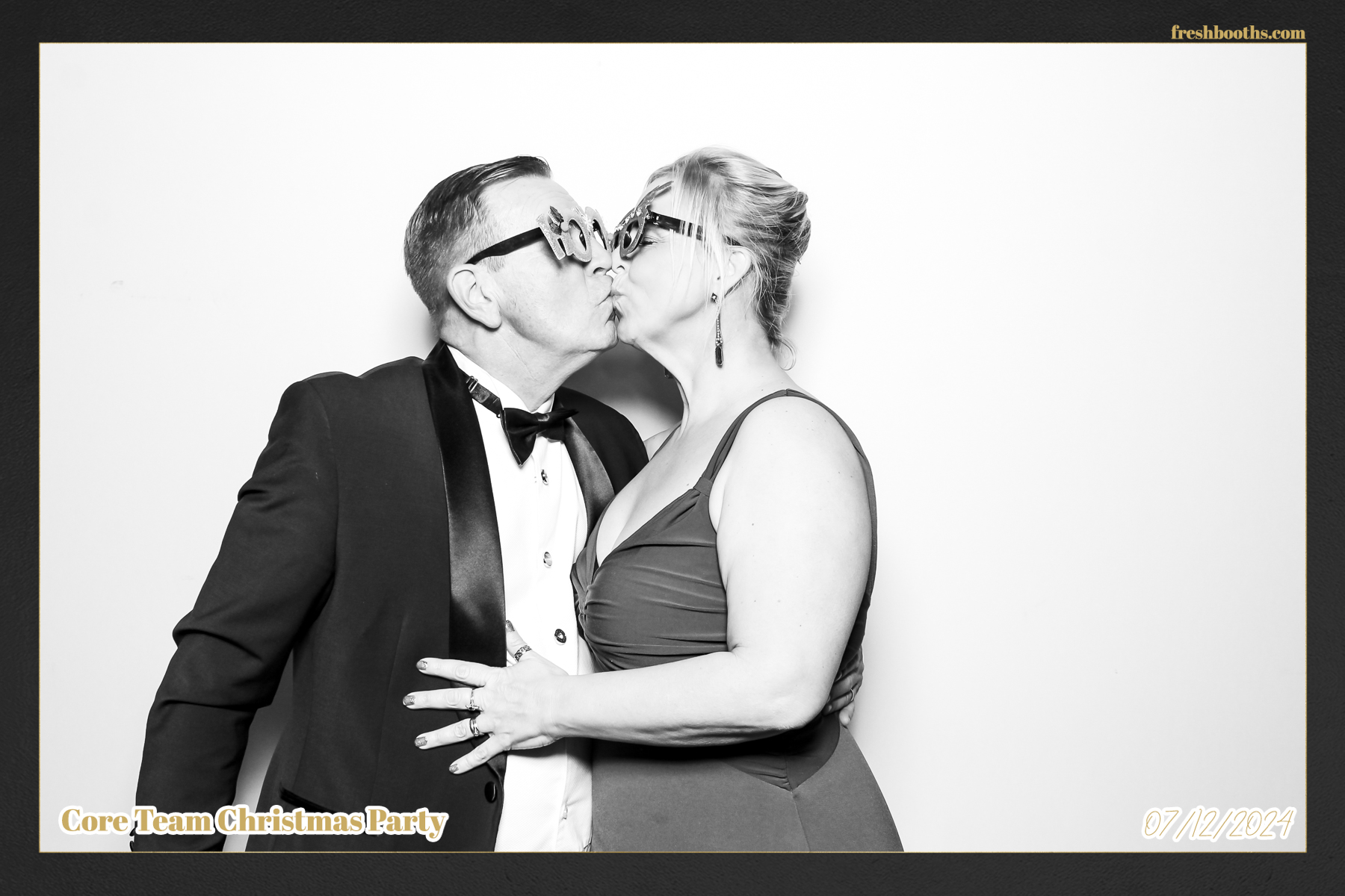 Overbury Xmas Party 2024 | View more photos from the event at gallery.freshbooths.com/u/FreshBooths/Overbury-Xmas-Party-2024