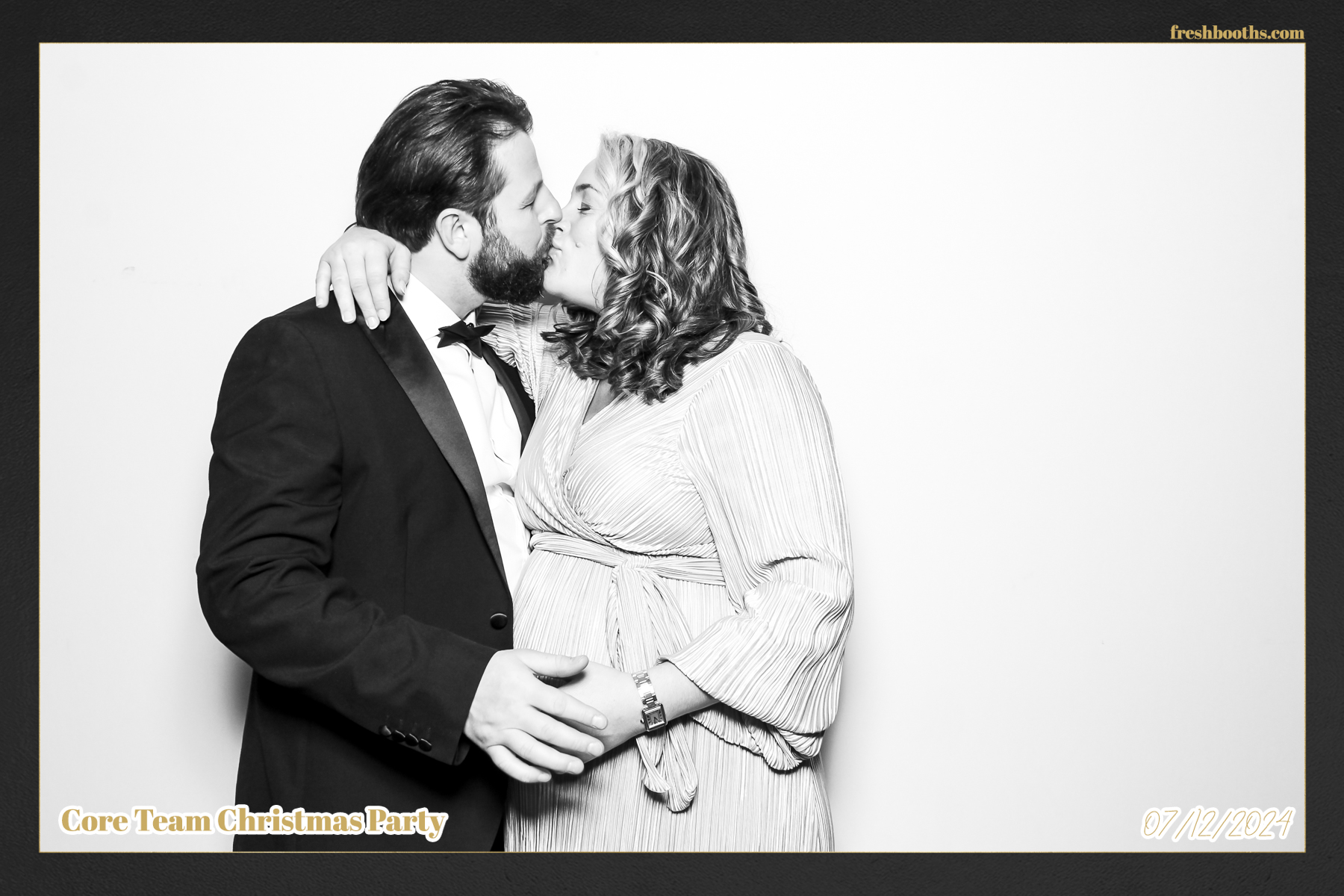 Overbury Xmas Party 2024 | View more photos from the event at gallery.freshbooths.com/u/FreshBooths/Overbury-Xmas-Party-2024